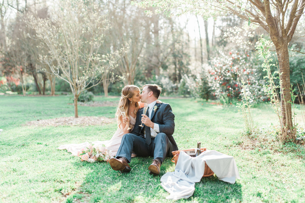 Cator-Woolford-Gardens-Engagement-atlanta-wedding-photographer-hannah-forsberg-6.jpg