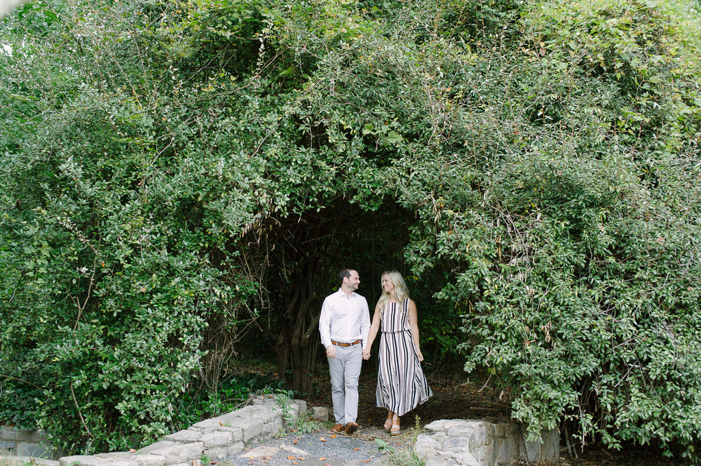Cator-Woolford-Gardens-Engagement-atlanta-wedding-photographer-hannah-forsberg-13.jpg