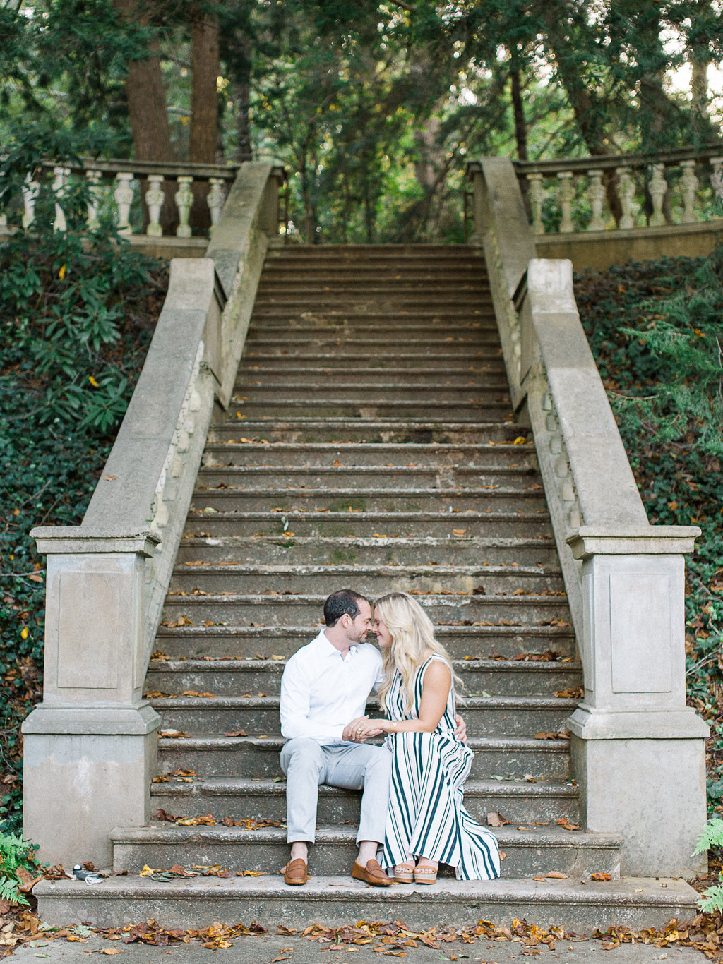 Cator-Woolford-Gardens-Engagement-atlanta-wedding-photographer-hannah-forsberg-2.jpg