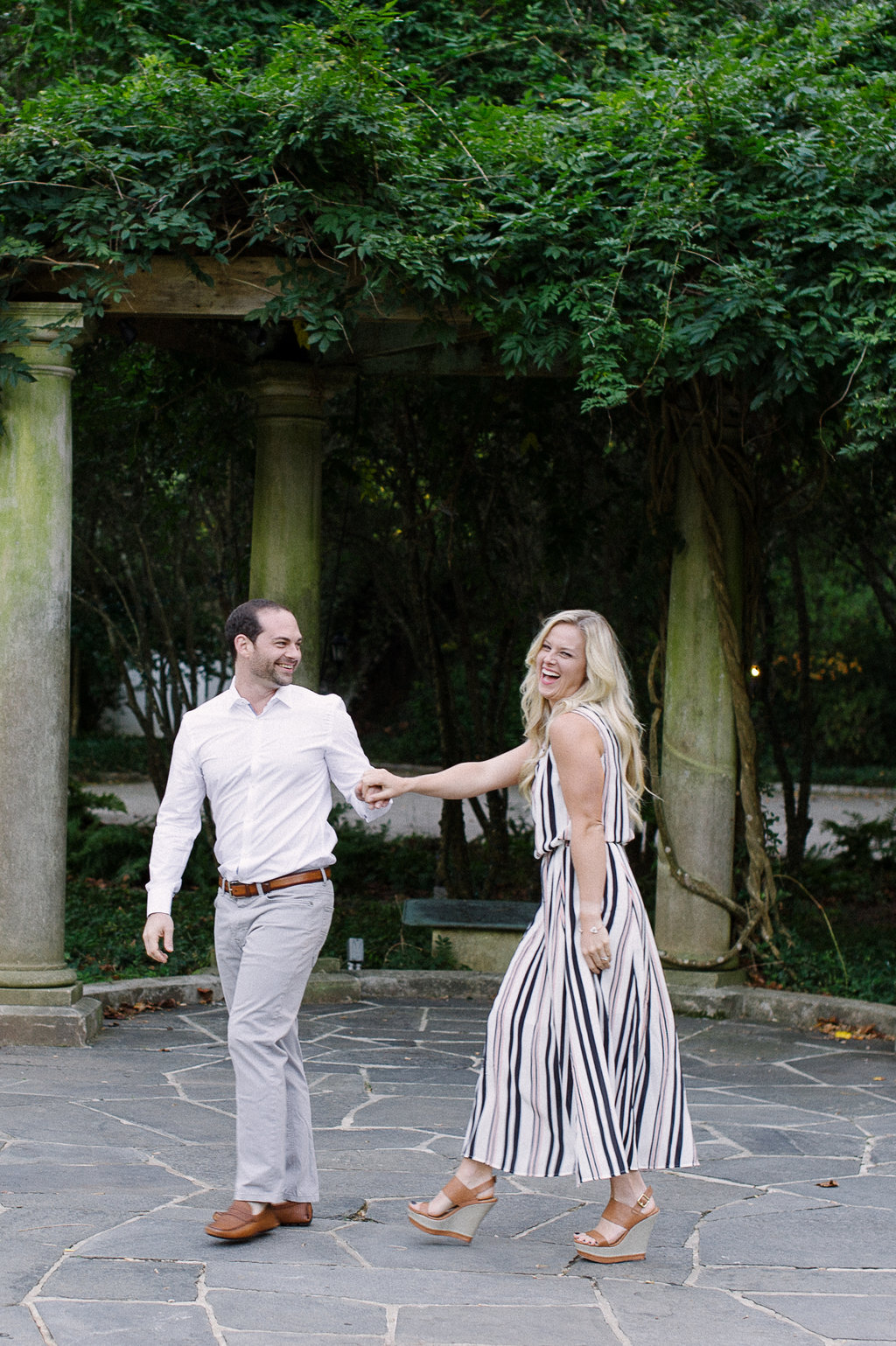 Cator-Woolford-Gardens-Engagement-atlanta-wedding-photographer-hannah-forsberg-8.jpg