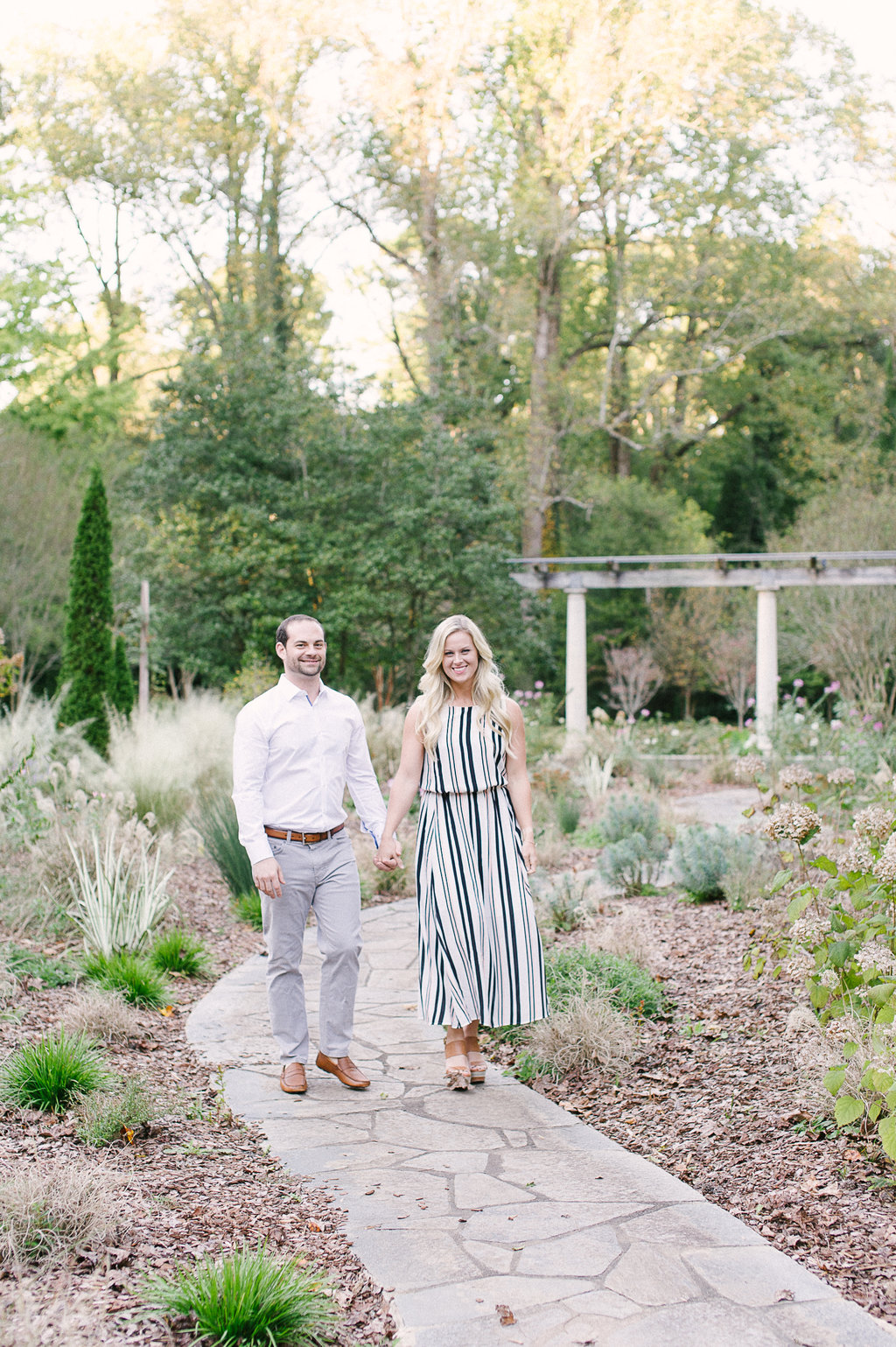 Cator-Woolford-Gardens-Engagement-atlanta-wedding-photographer-hannah-forsberg-9.jpg