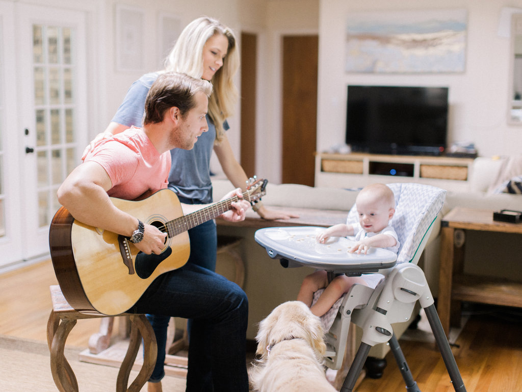 In-Home-Atlanta-Family-Session-atlanta-wedding-photographer-hannah-forsberg-16.jpg