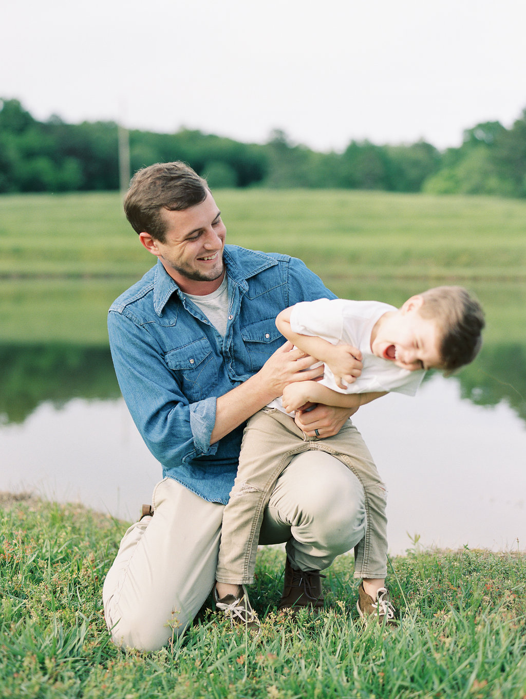 North-Georgia-Family-Session-atlanta-wedding-photographer-hannah-forsberg-11.jpg