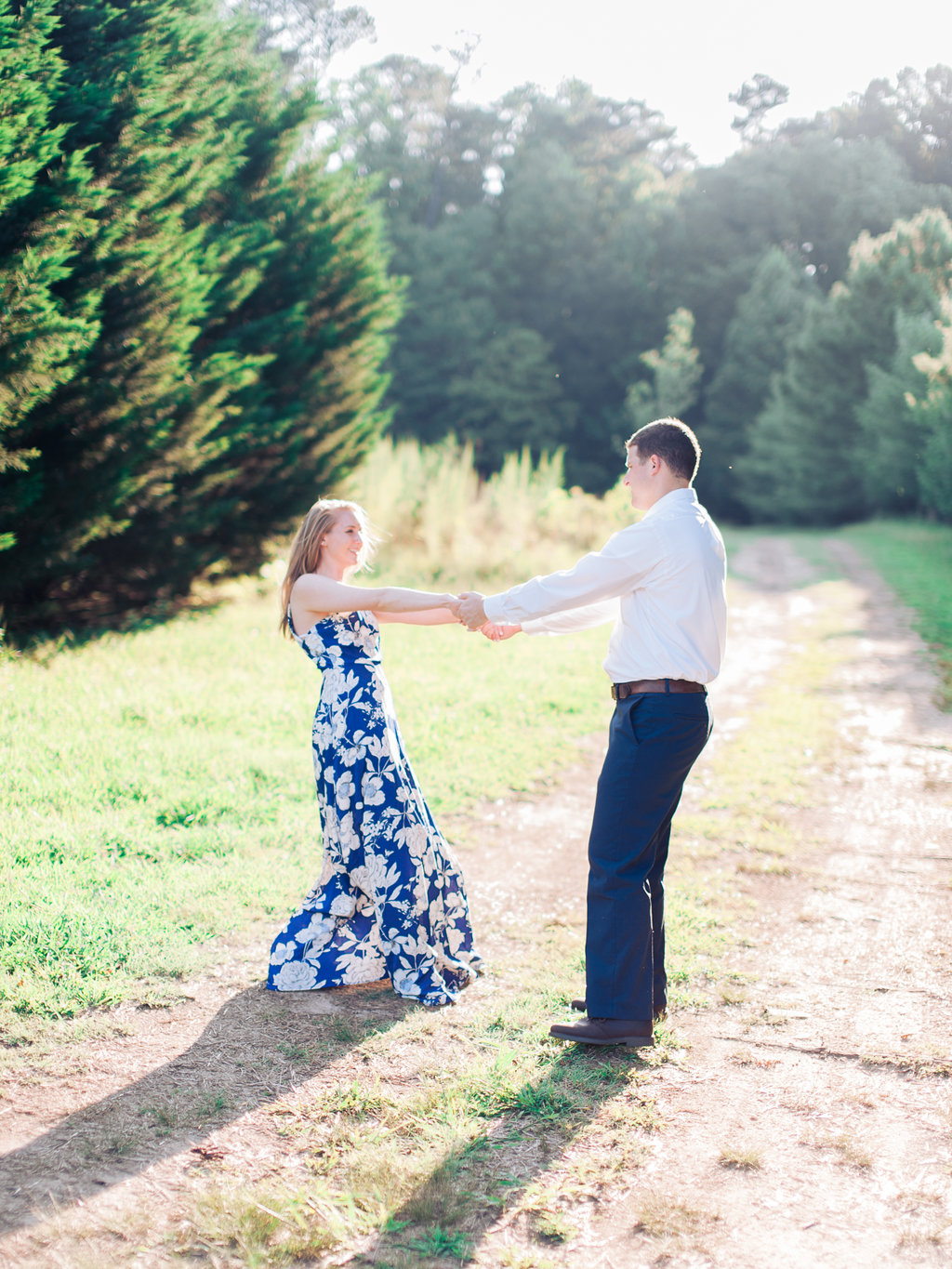 Woodstock-Engagement-Session-atlanta-wedding-photographer-hannah-forsberg-13.jpg