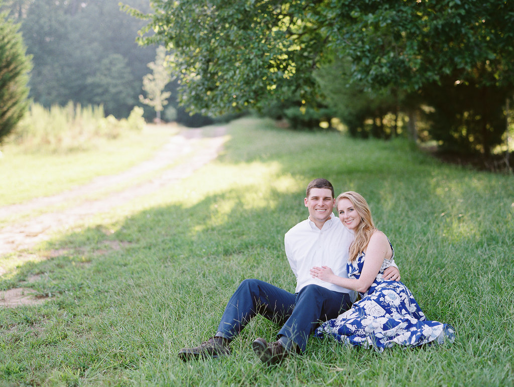 Woodstock-Engagement-Session-atlanta-wedding-photographer-hannah-forsberg-18.jpg