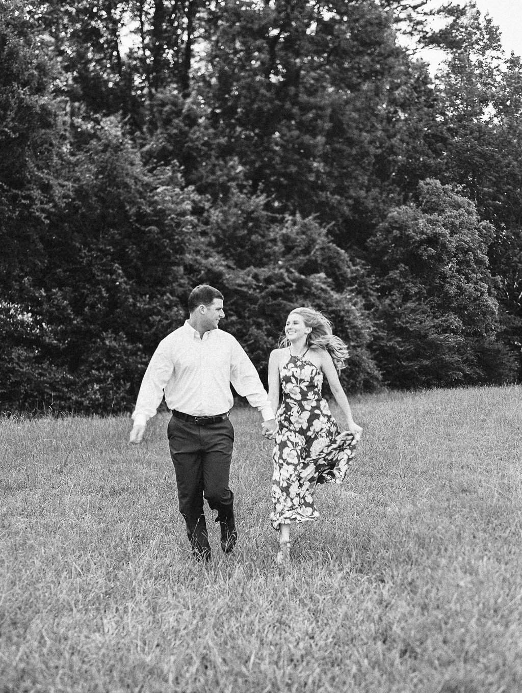 Woodstock-Engagement-Session-atlanta-wedding-photographer-hannah-forsberg-19.jpg
