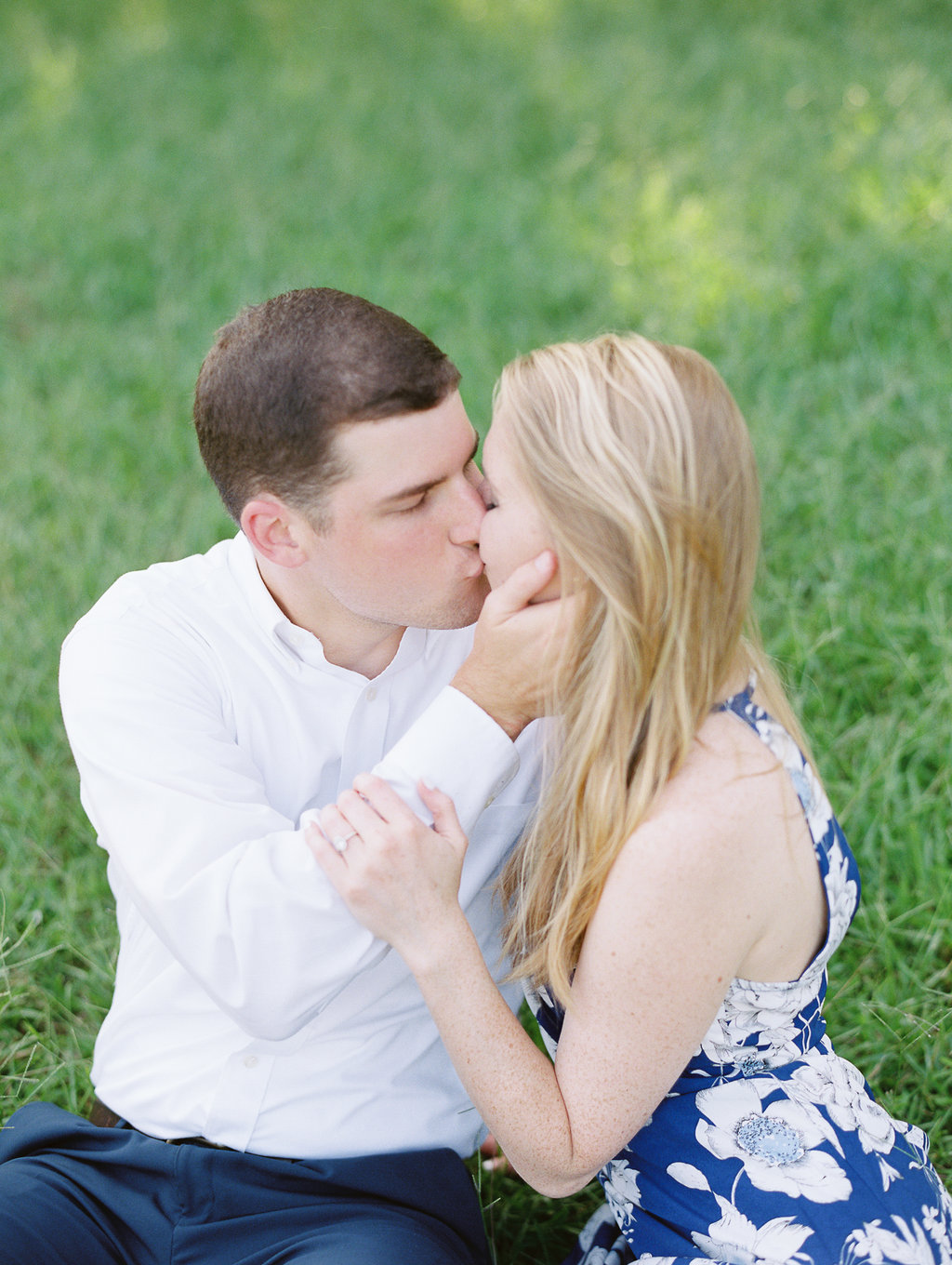 Woodstock-Engagement-Session-atlanta-wedding-photographer-hannah-forsberg-25.jpg