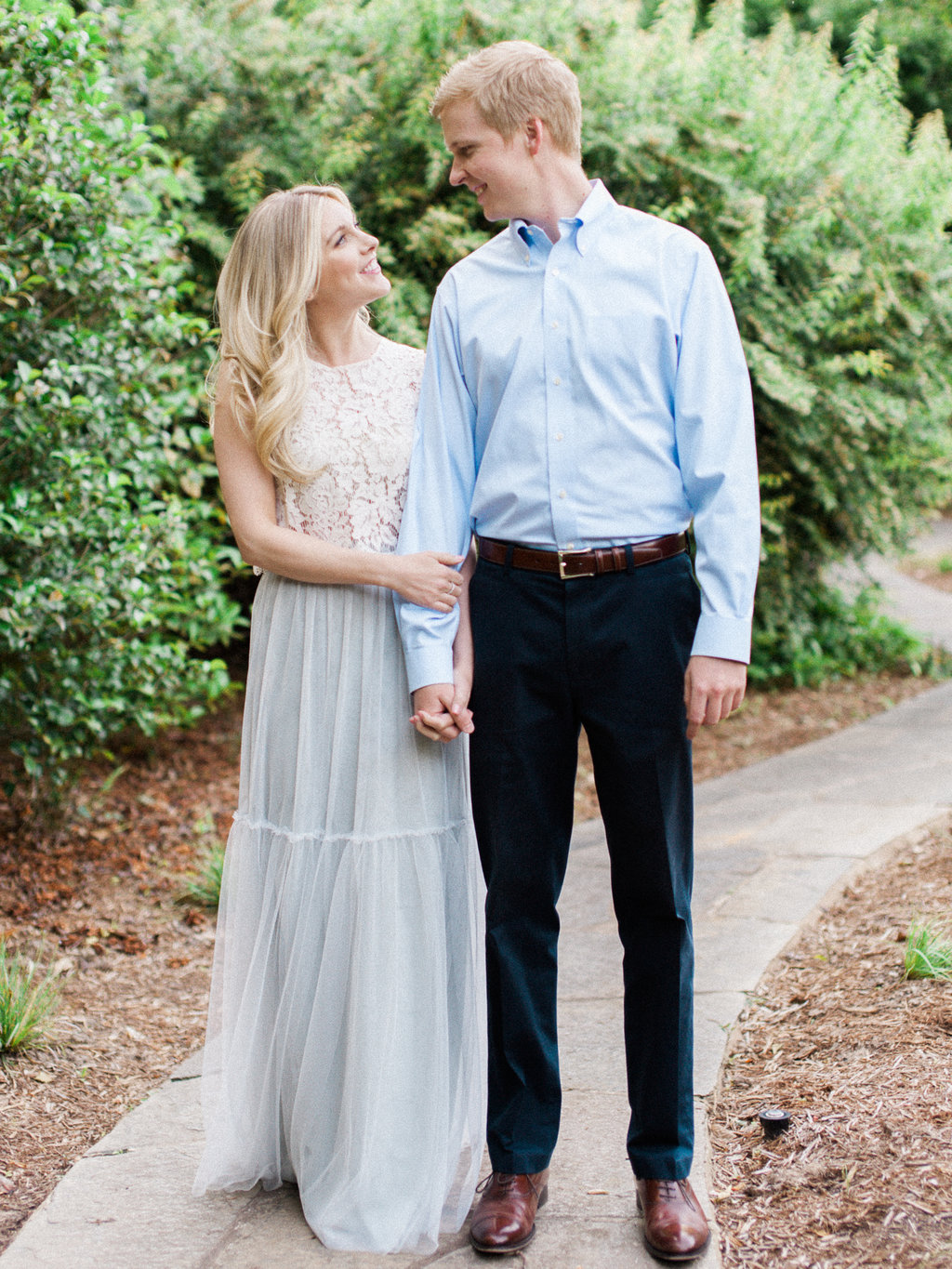 Cator-Woolford-Gardens-Engagement-atlanta-wedding-photographer-hannah-forsberg-1.jpg