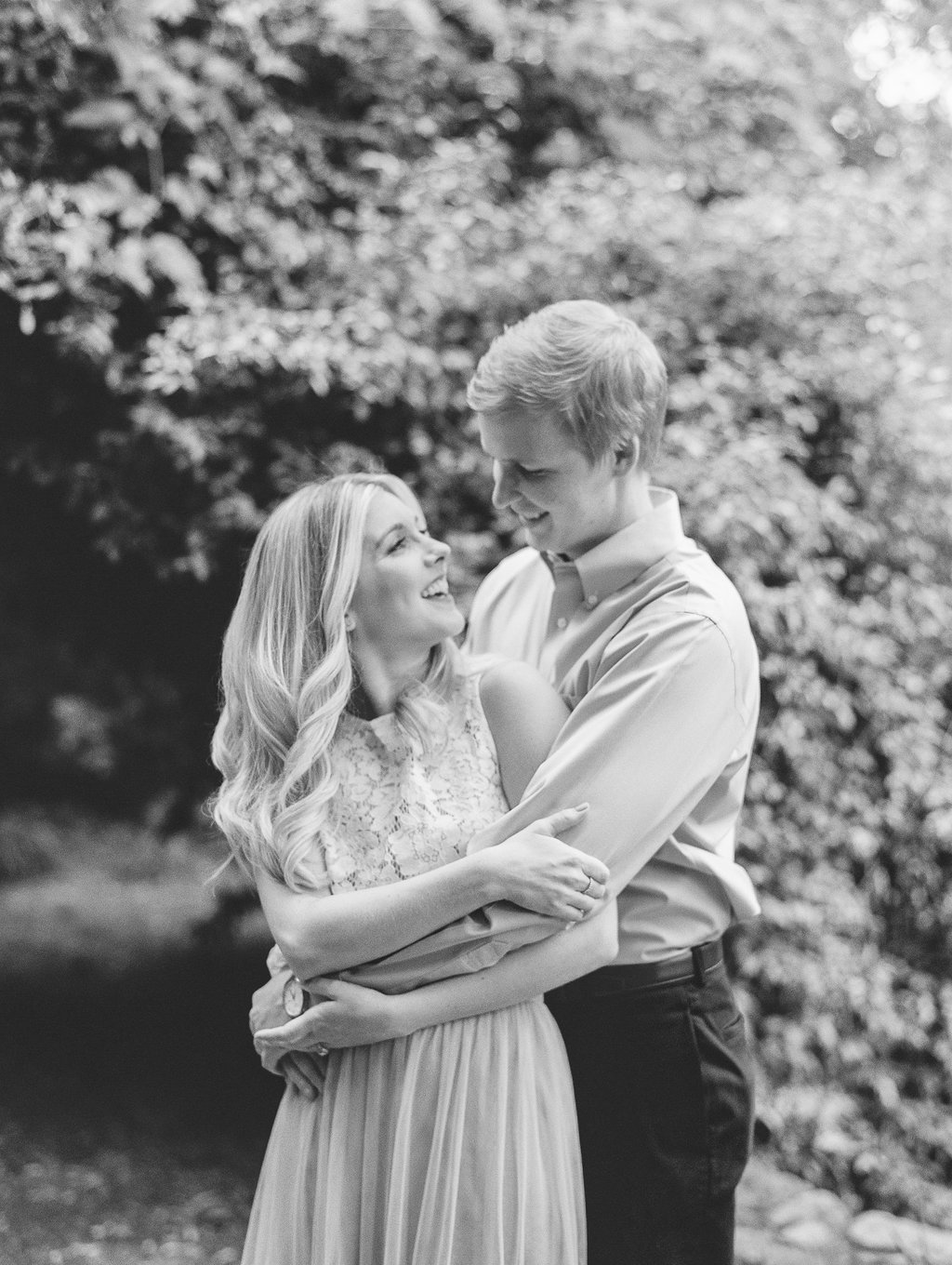 Cator-Woolford-Gardens-Engagement-atlanta-wedding-photographer-hannah-forsberg-23.jpg