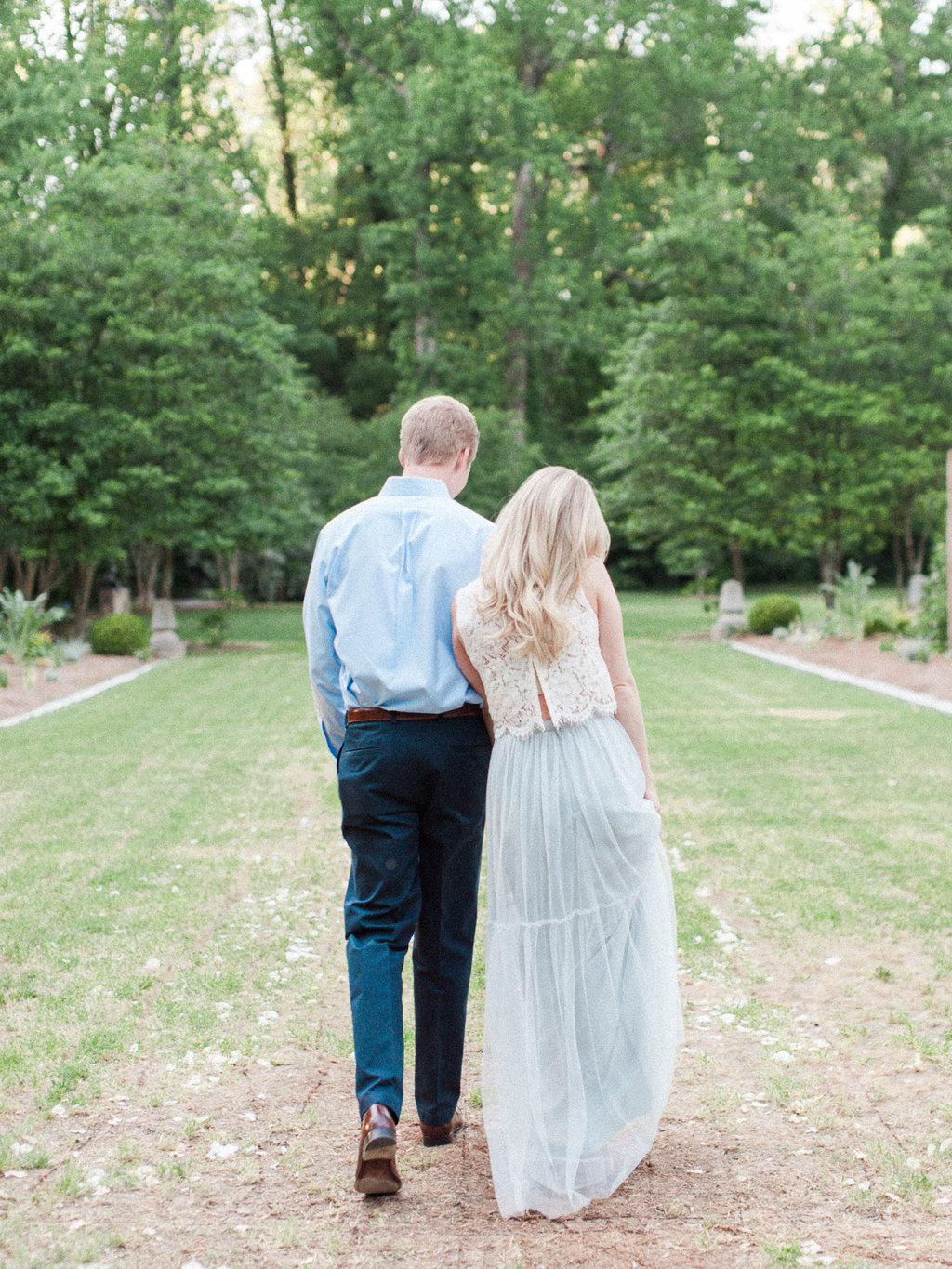 Cator-Woolford-Gardens-Engagement-atlanta-wedding-photographer-hannah-forsberg-4.jpg