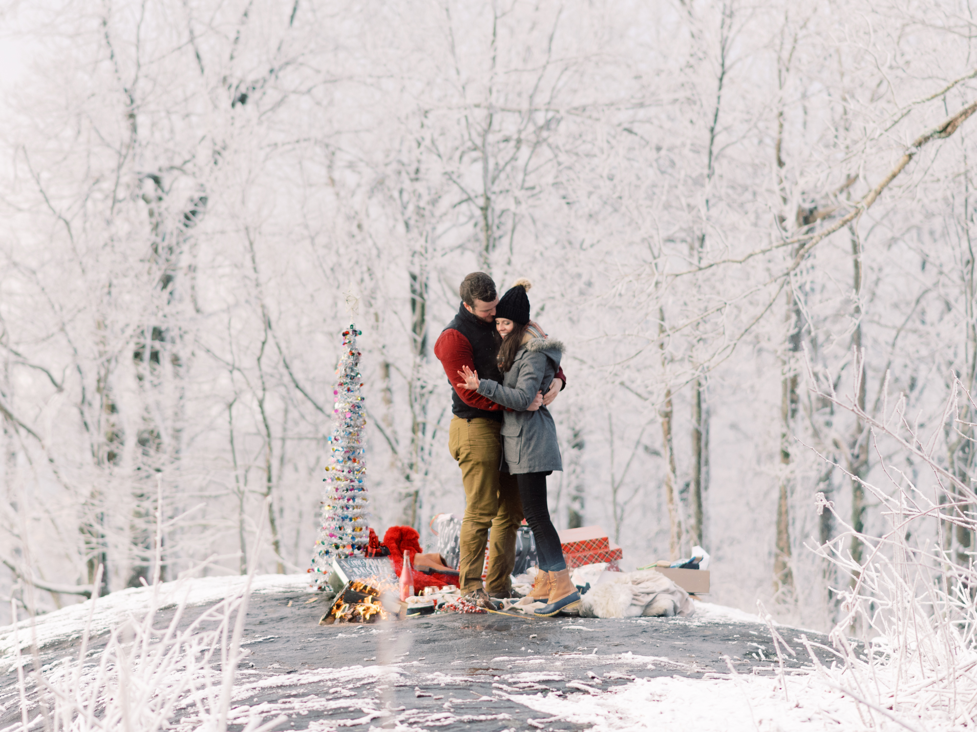 snowy-georgia-proposal-preachers-rock-atlanta-dahlonega-wedding-photographer-hannah-forsberg-fine-art-film-13.jpg