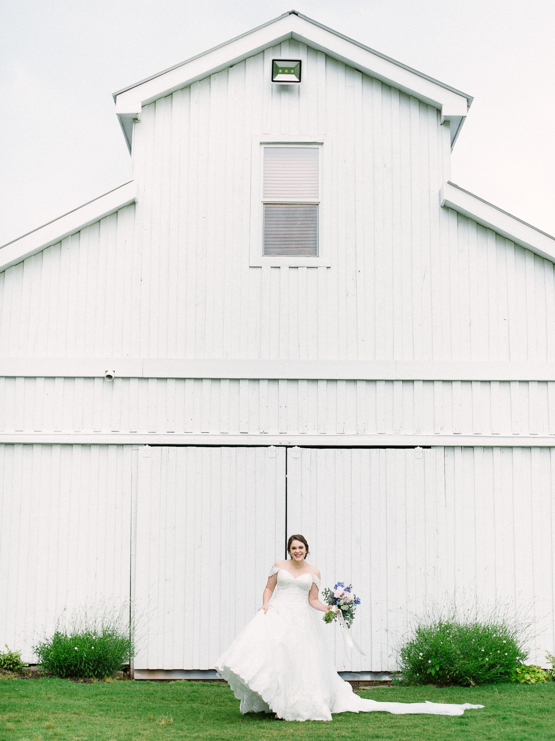 barn-at-tatum-acres-wedding-jasper-atlanta-wedding-photographer-fine-art-film-hannah-forsberg15.JPG