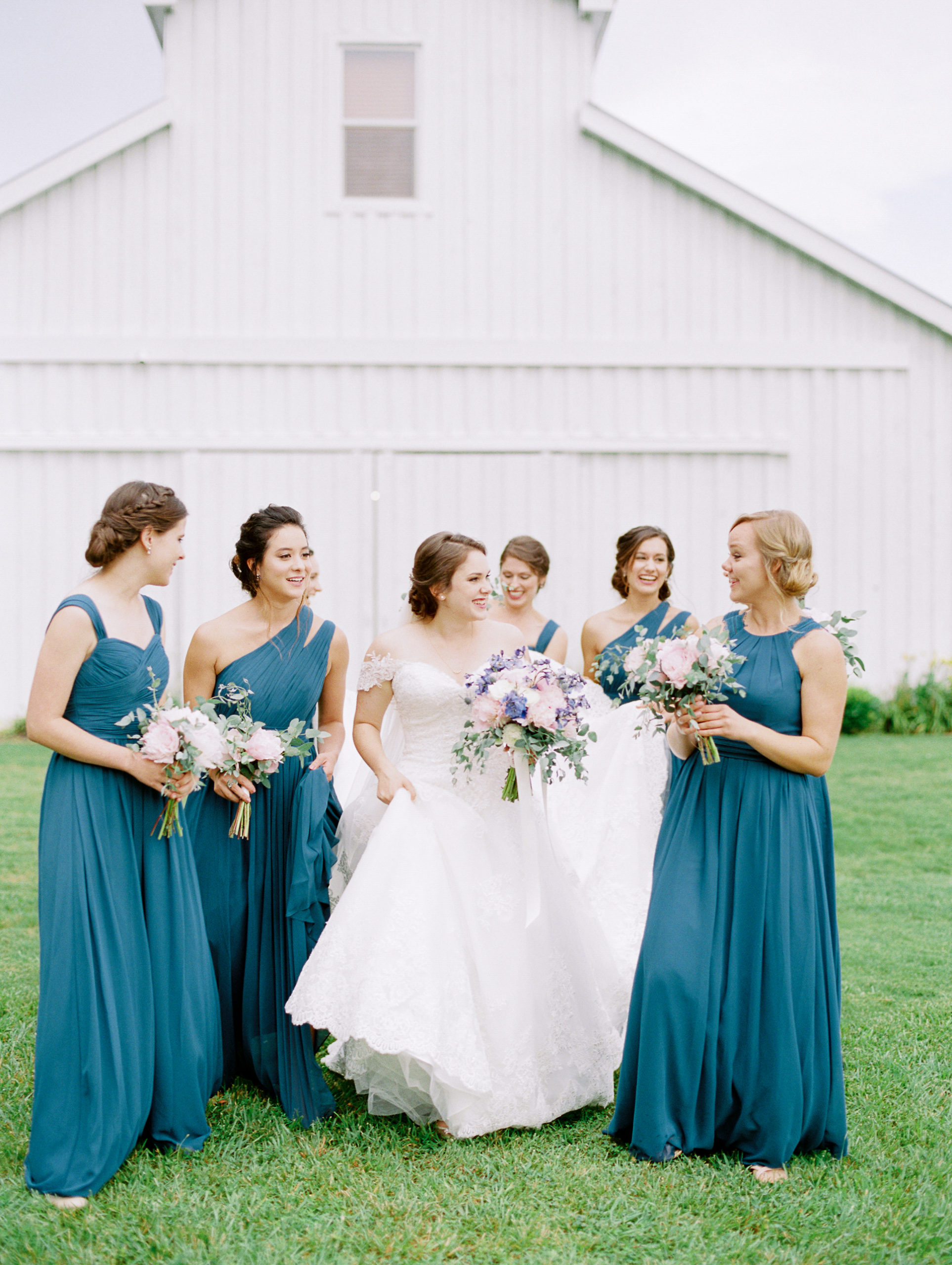 barn-at-tatum-acres-wedding-jasper-atlanta-wedding-photographer-fine-art-film-hannah-forsberg16.JPG