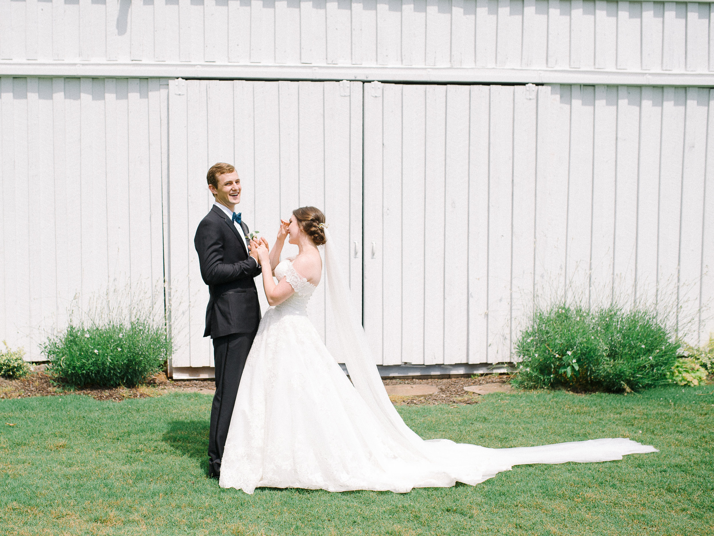 barn-at-tatum-acres-wedding-jasper-atlanta-wedding-photographer-fine-art-film-hannah-forsberg21.JPG