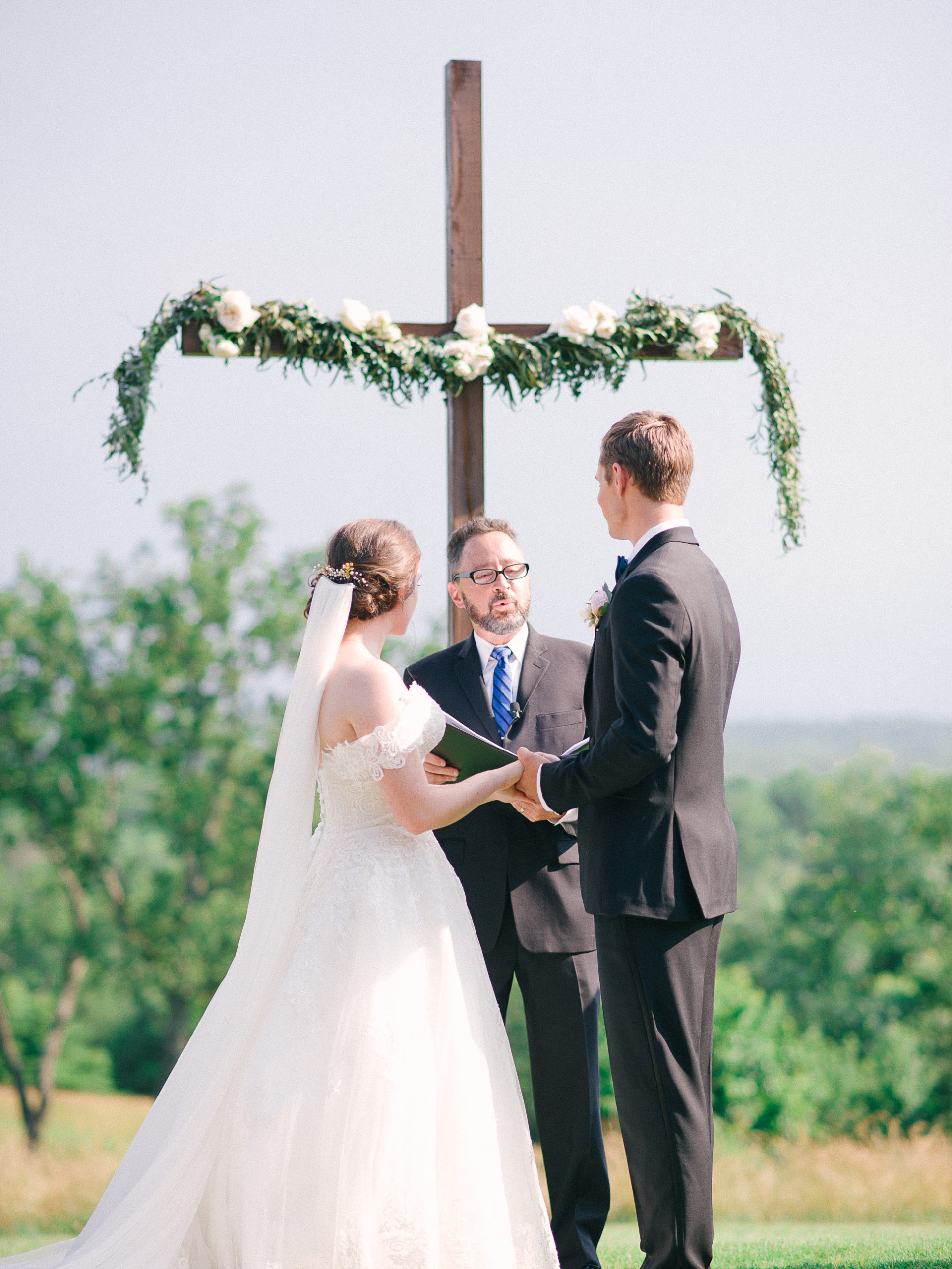 barn-at-tatum-acres-wedding-jasper-atlanta-wedding-photographer-fine-art-film-hannah-forsberg35.JPG