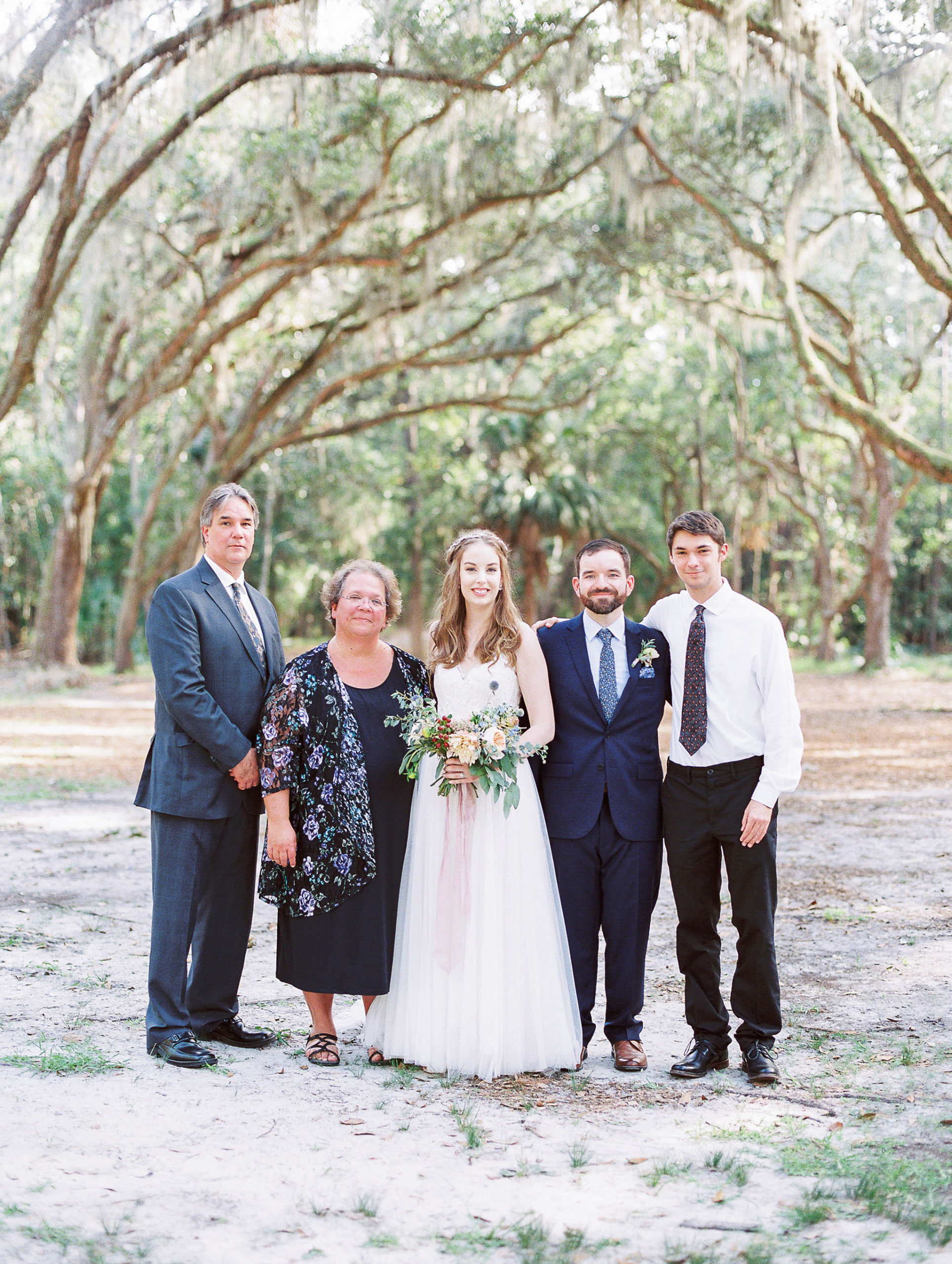 Lura-james-wormsloe-historic-site-hannah-forsberg-atlanta-wedding-photographer-14.jpg