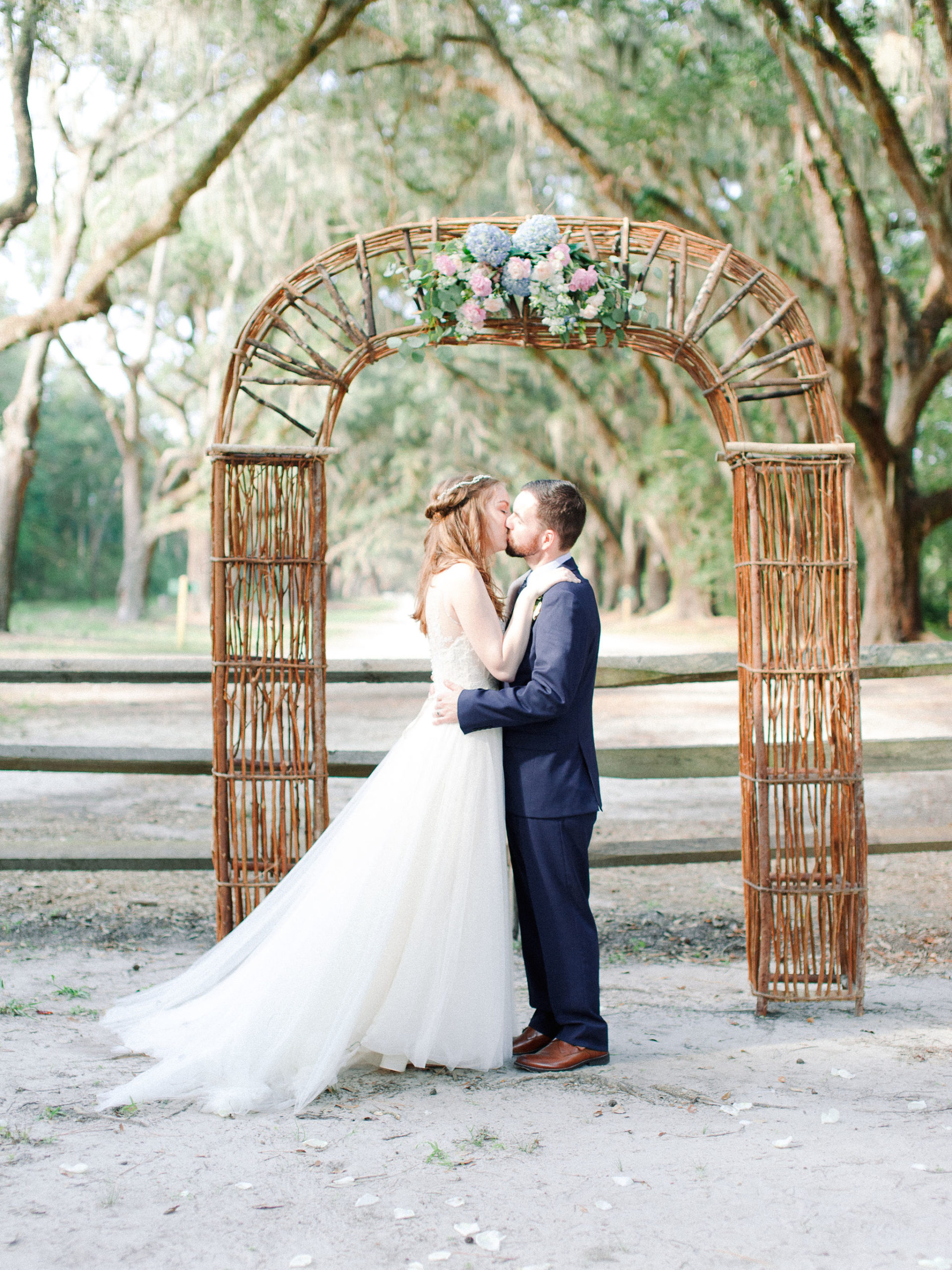 Lura-james-wormsloe-historic-site-hannah-forsberg-atlanta-wedding-photographer-5.jpg