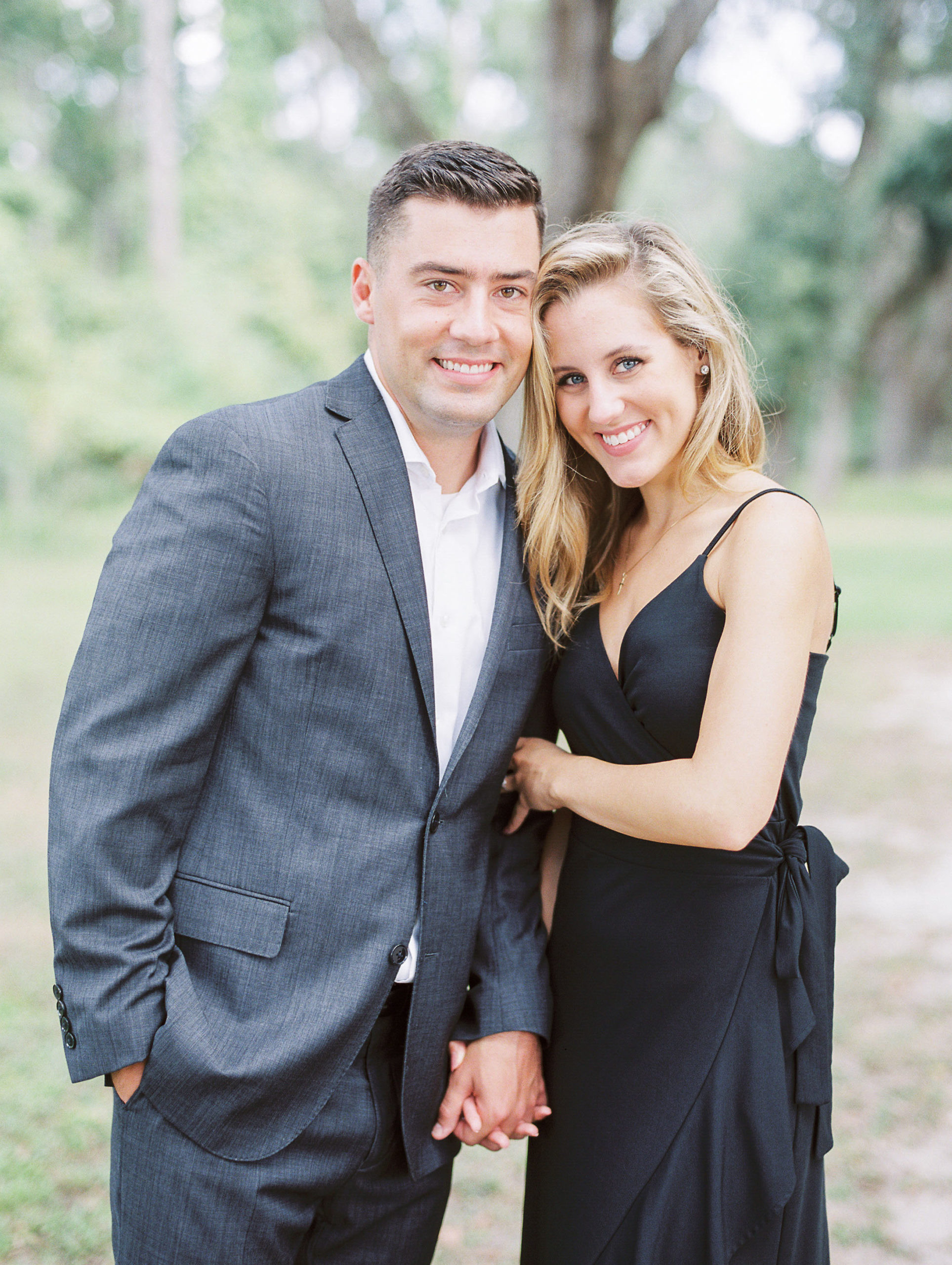 hannah-tommy-wormsloe-historic-site-engagement-photos-hannah-forsberg-atlanta-wedding-photographer-24.jpg