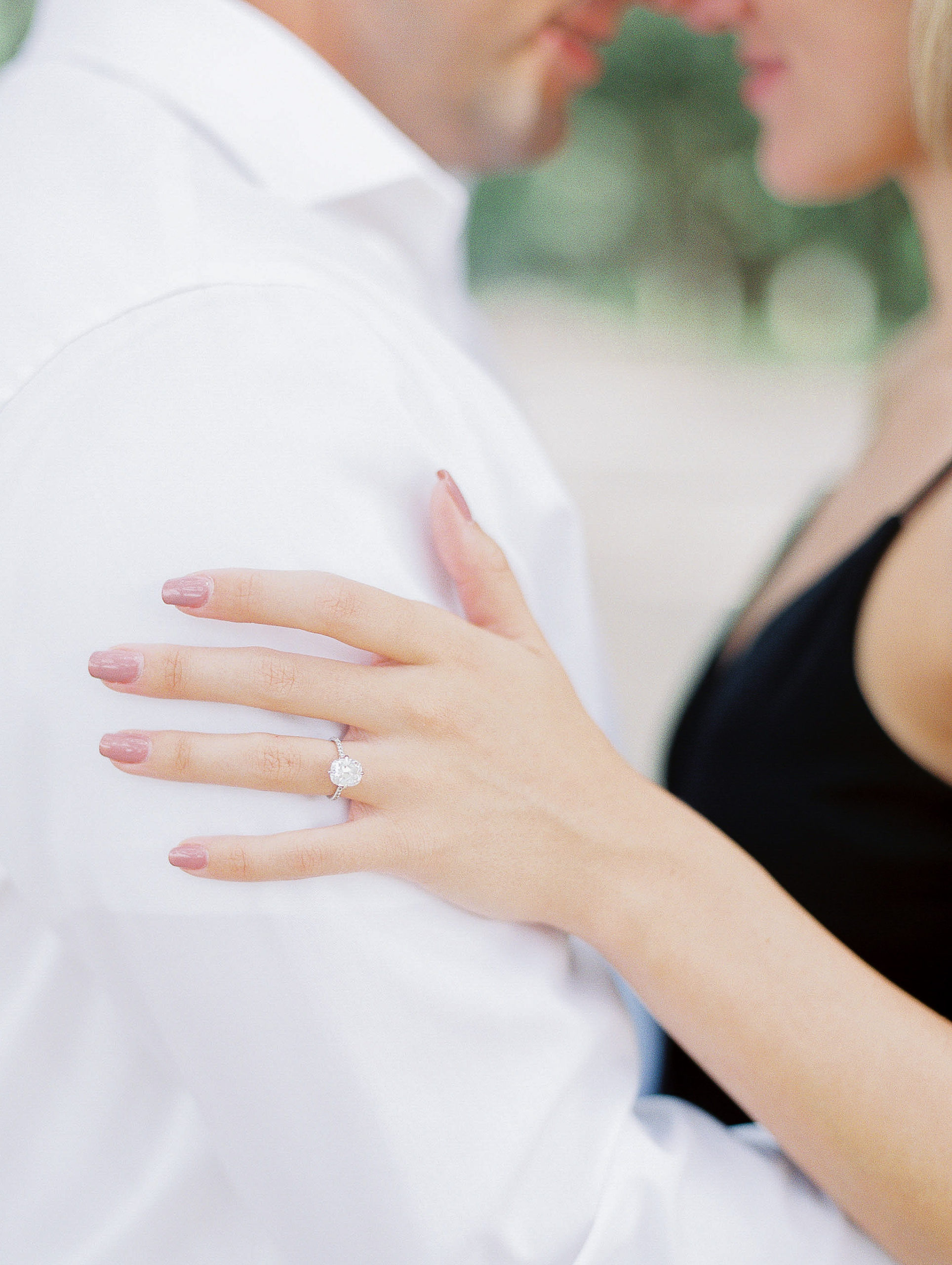 hannah-tommy-wormsloe-historic-site-engagement-photos-hannah-forsberg-atlanta-wedding-photographer-35.jpg