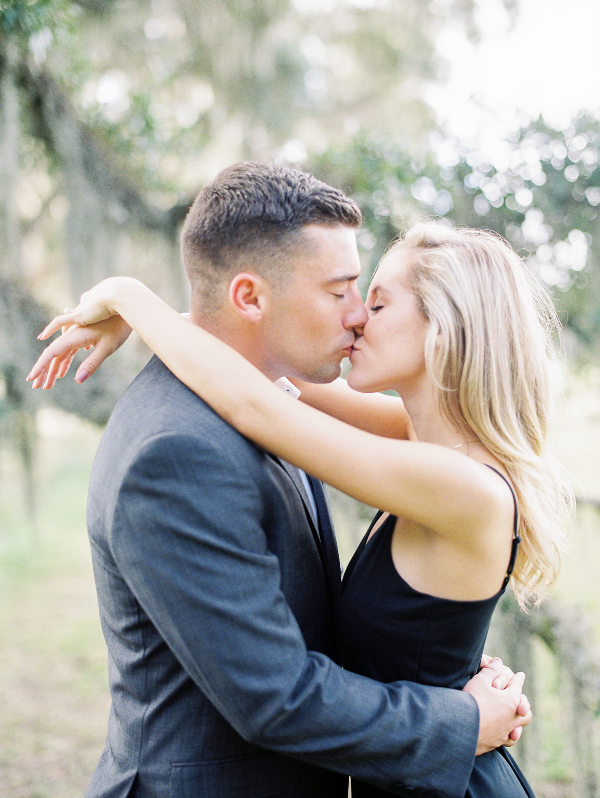 hannah-tommy-wormsloe-historic-site-engagement-photos-hannah-forsberg-atlanta-wedding-photographer-5.jpg