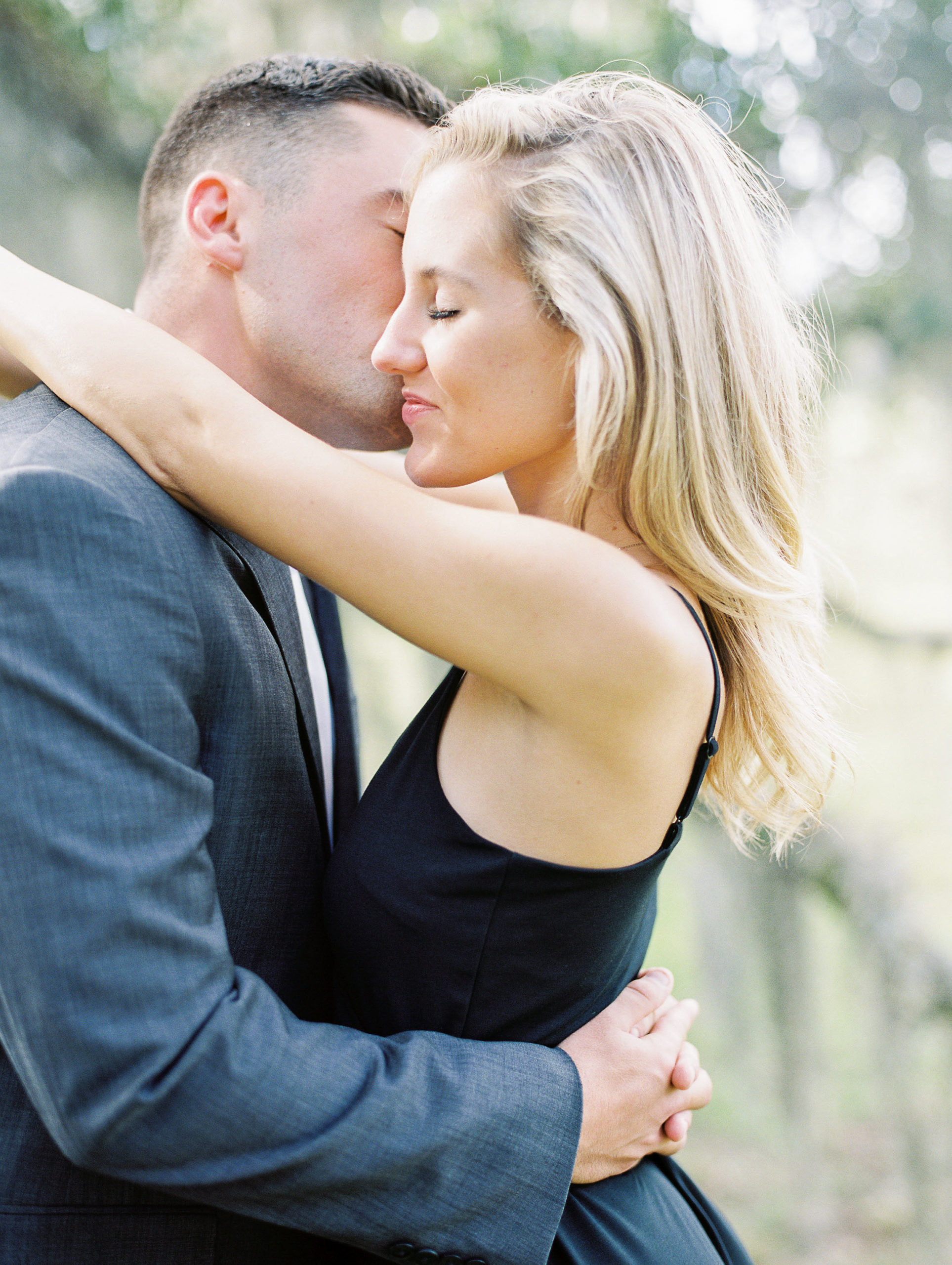 hannah-tommy-wormsloe-historic-site-engagement-photos-hannah-forsberg-atlanta-wedding-photographer-6.jpg