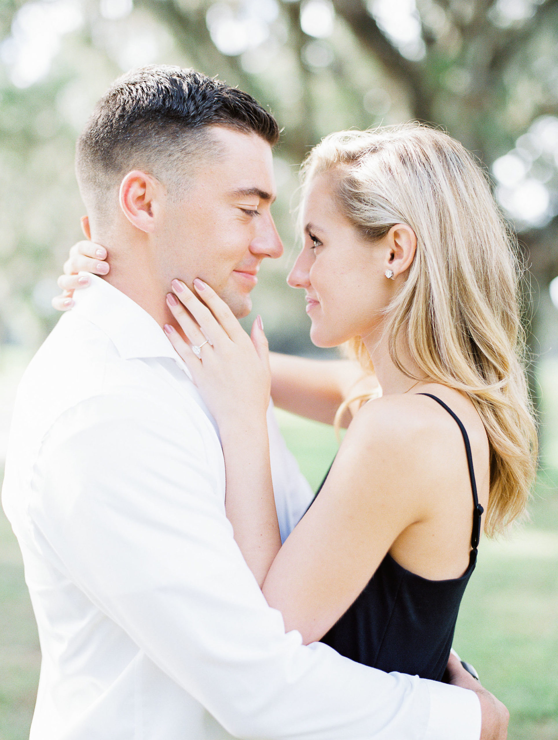 hannah-tommy-wormsloe-historic-site-engagement-photos-hannah-forsberg-atlanta-wedding-photographer-9.jpg