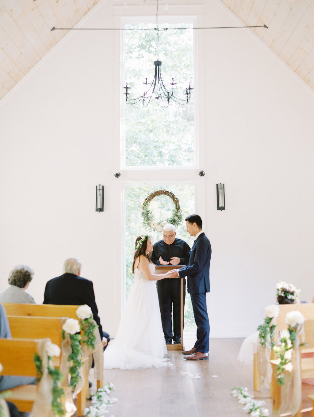 Juliette-chapel-wedding-dahlonega-hannah-forsberg-atlanta-wedding-photographer-17.jpg