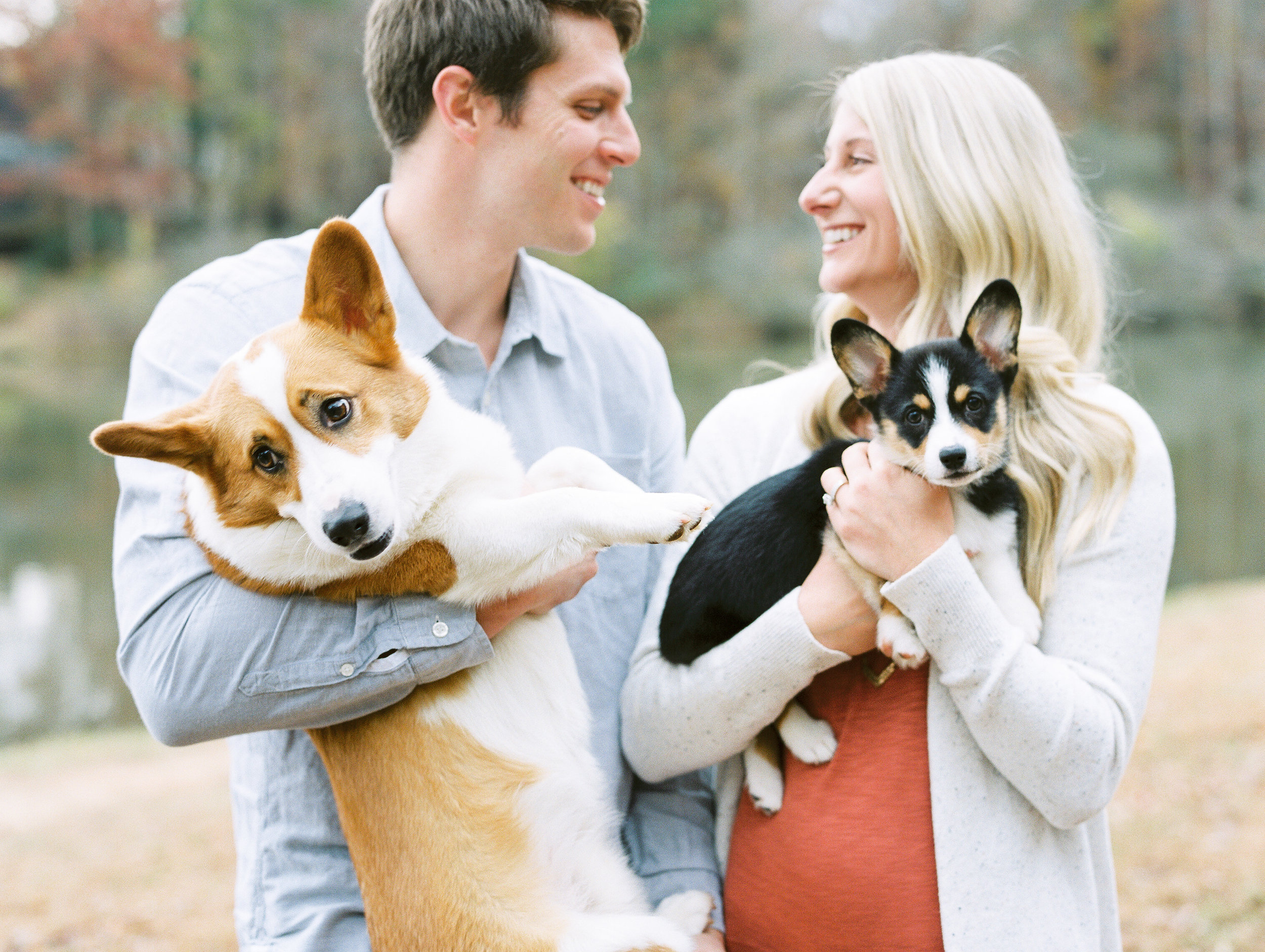 Atlanta-park-family-session-with-puppies-hannah-forsberg-atlanta-wedding-photographer128.JPG
