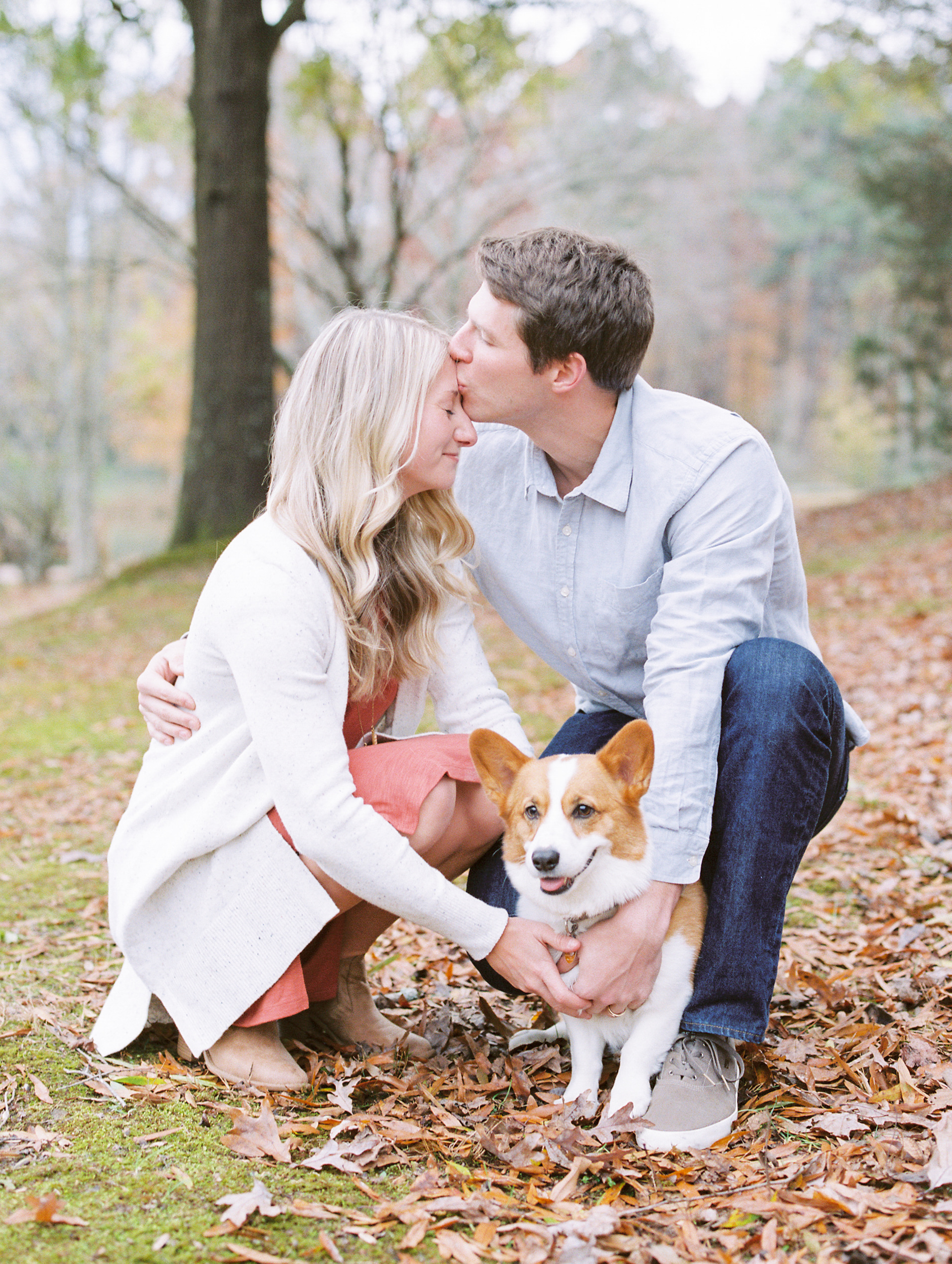 Atlanta-park-family-session-with-puppies-hannah-forsberg-atlanta-wedding-photographer136.JPG