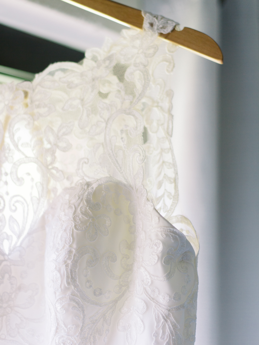 atlanta-film-wedding-photographer-roswell-ivy-hall-hannah-forsberg-2.jpg