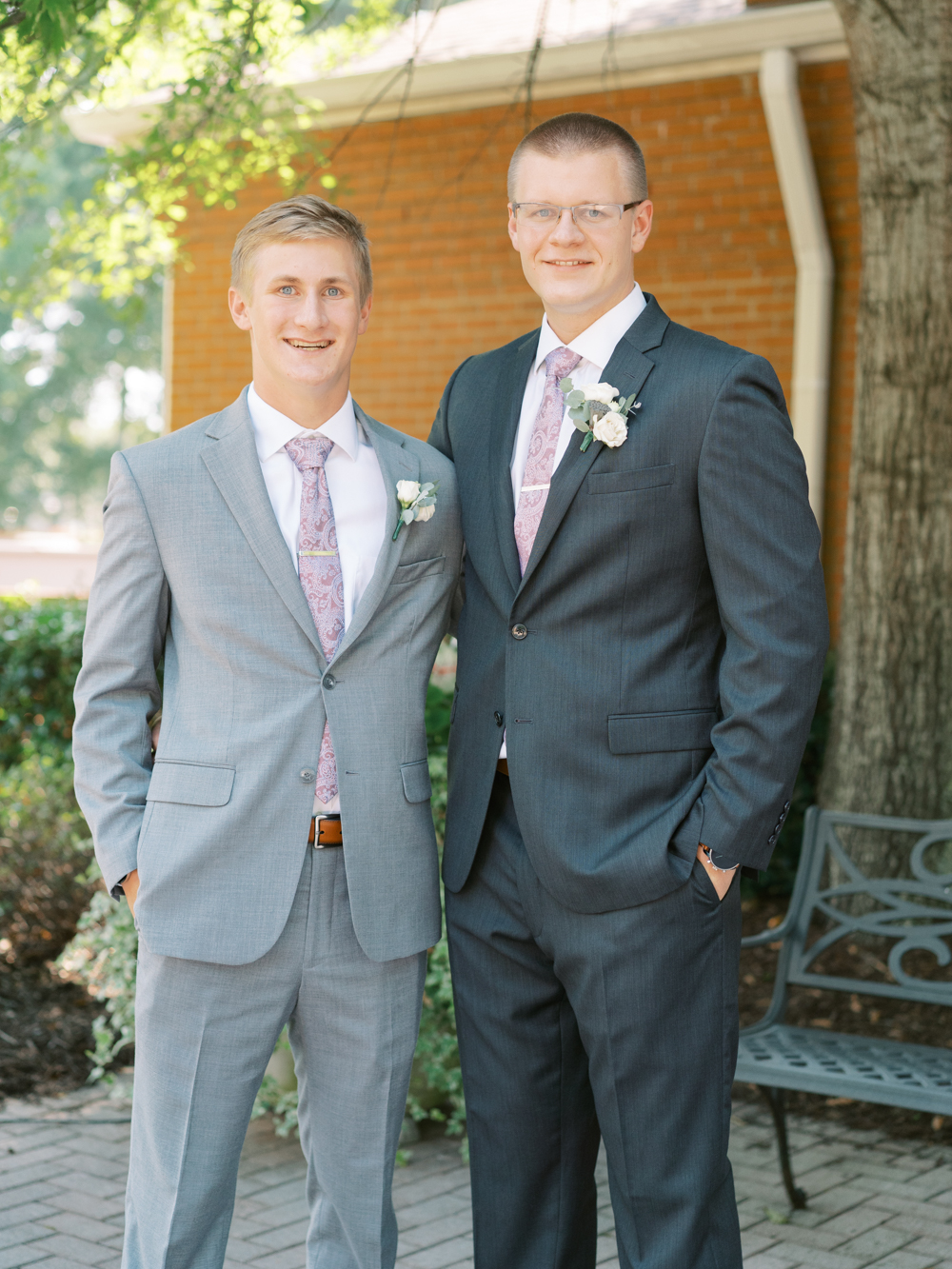 atlanta-film-wedding-photographer-roswell-ivy-hall-hannah-forsberg-23.jpg