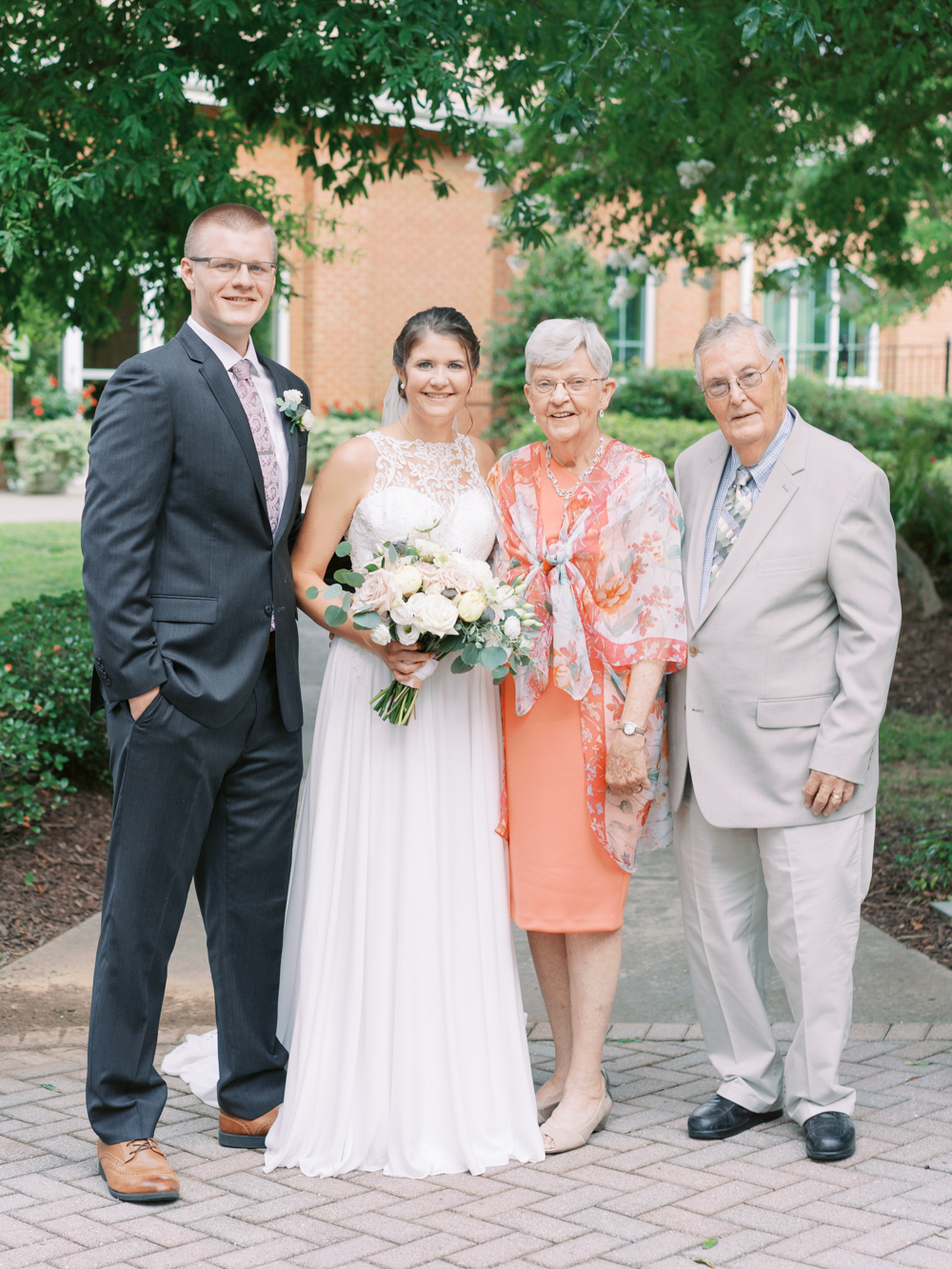 atlanta-film-wedding-photographer-roswell-ivy-hall-hannah-forsberg-42.jpg
