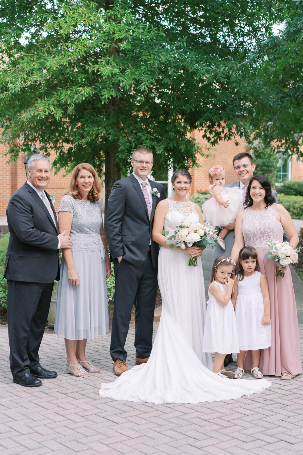 atlanta-film-wedding-photographer-roswell-ivy-hall-hannah-forsberg-43.jpg