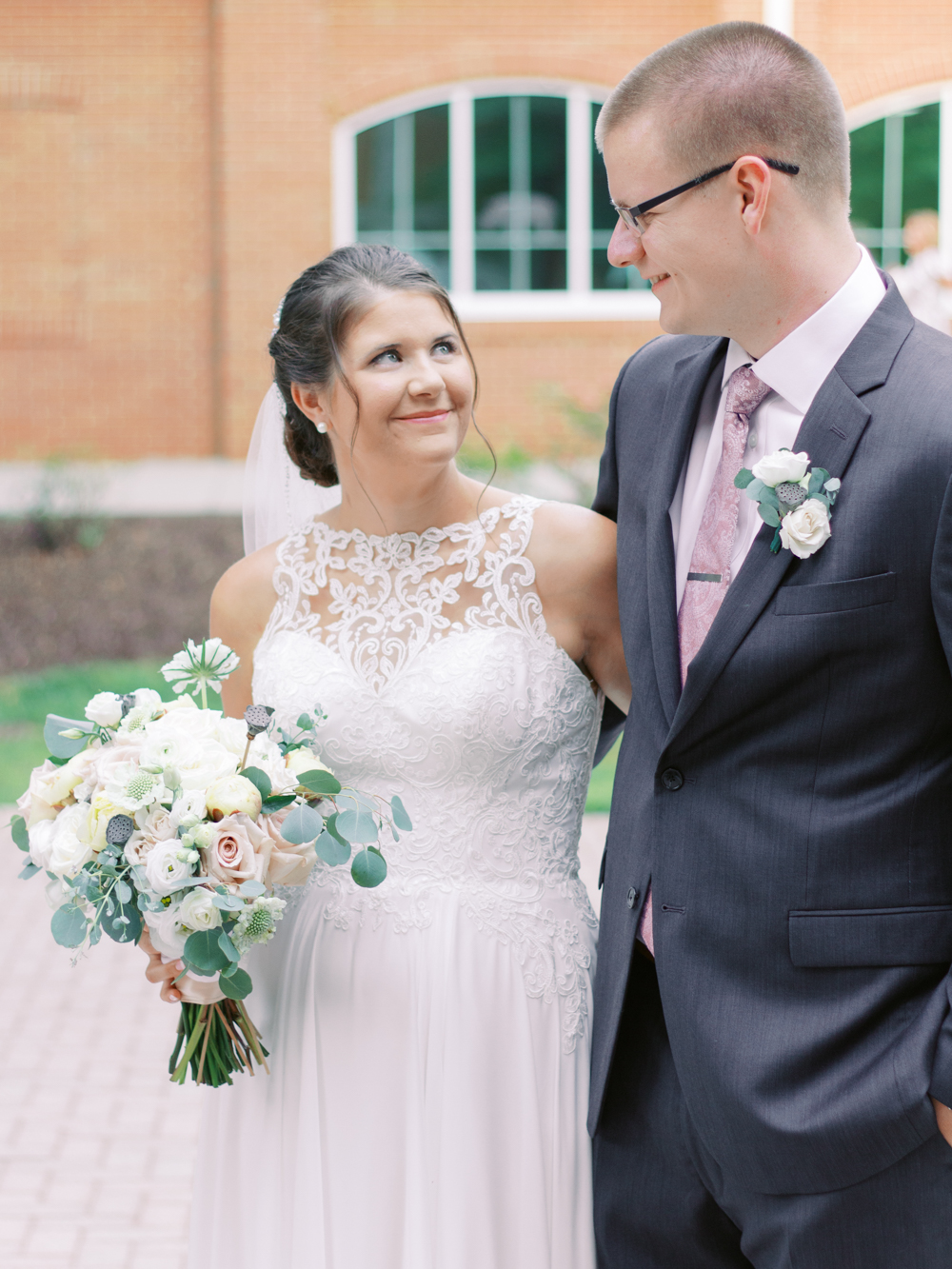 atlanta-film-wedding-photographer-roswell-ivy-hall-hannah-forsberg-62.jpg