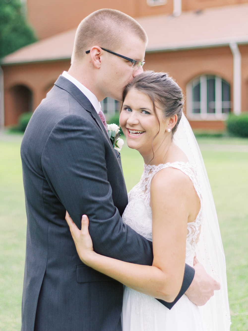 atlanta-film-wedding-photographer-roswell-ivy-hall-hannah-forsberg-73.jpg