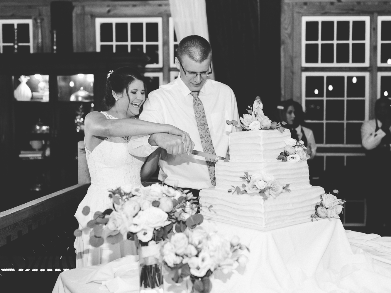 atlanta-film-wedding-photographer-roswell-ivy-hall-hannah-forsberg-90.jpg