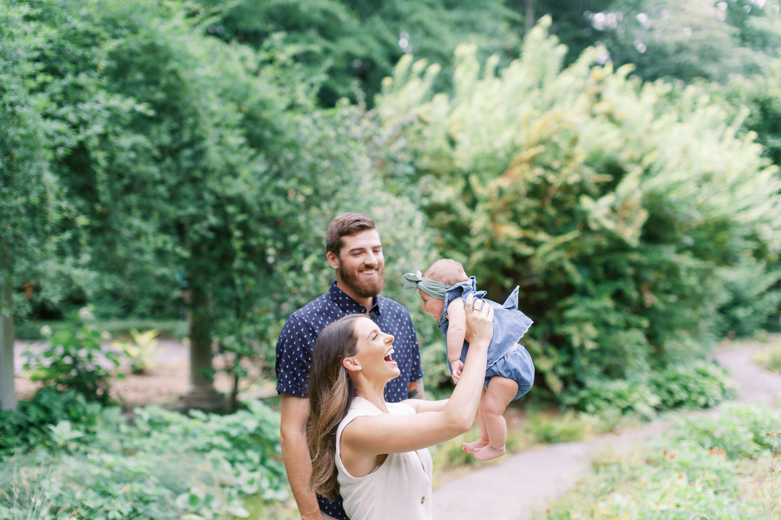 Cator-woolford-gardens-family-photos-atlanta-film-wedding-photographer-1.jpg