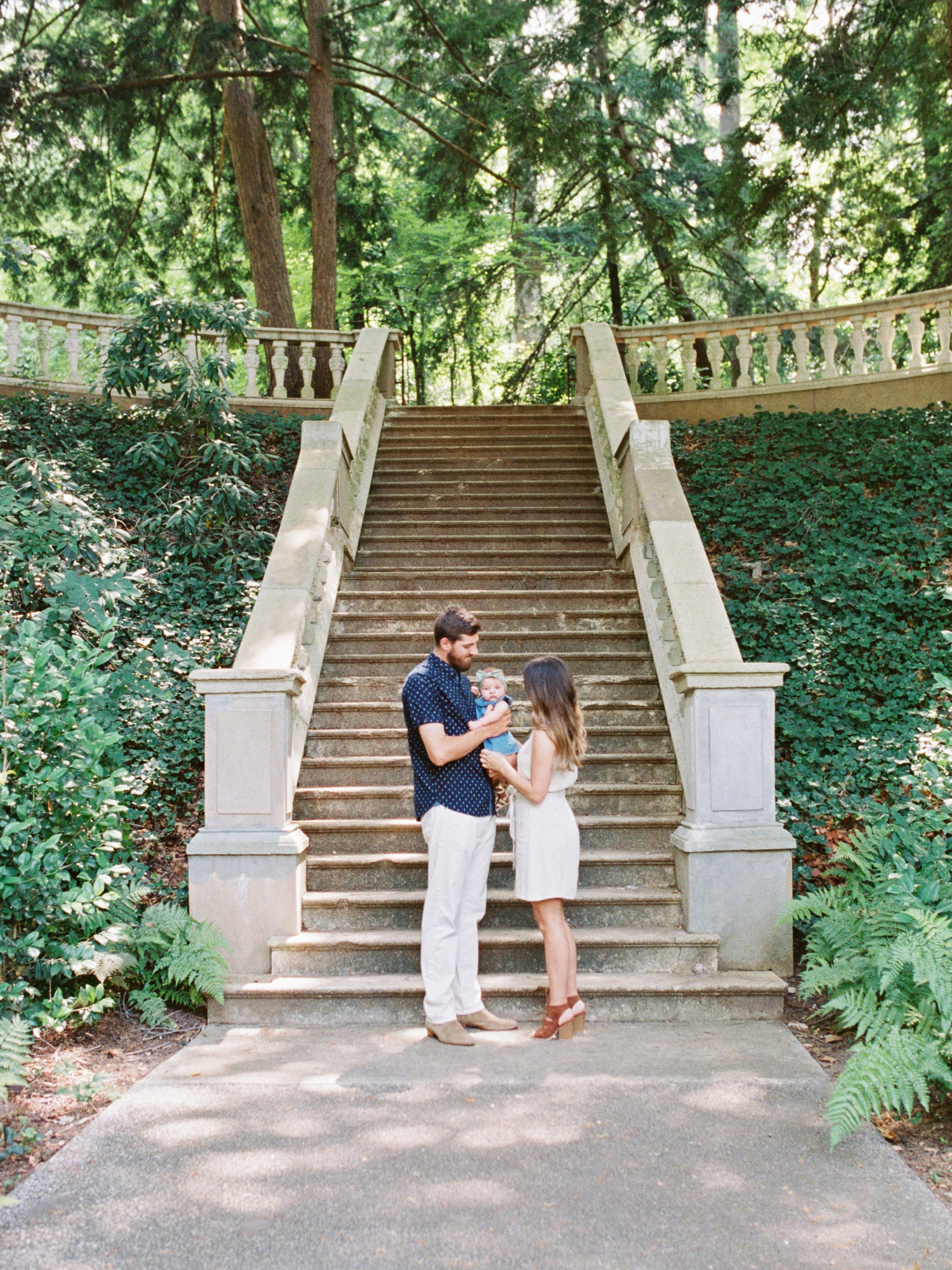 Cator-woolford-gardens-family-photos-atlanta-film-wedding-photographer-11.jpg