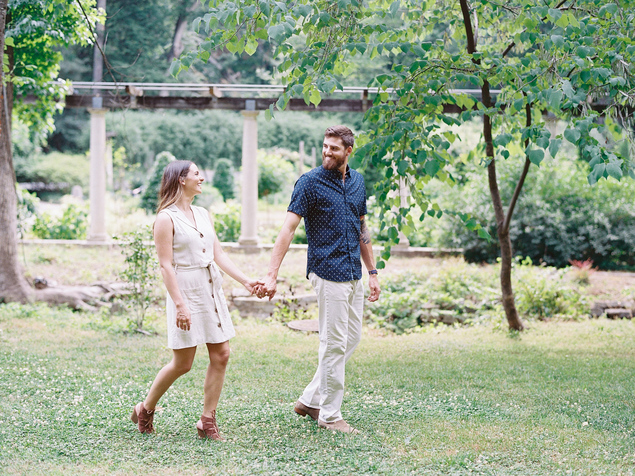 Cator-woolford-gardens-family-photos-atlanta-film-wedding-photographer-16.jpg