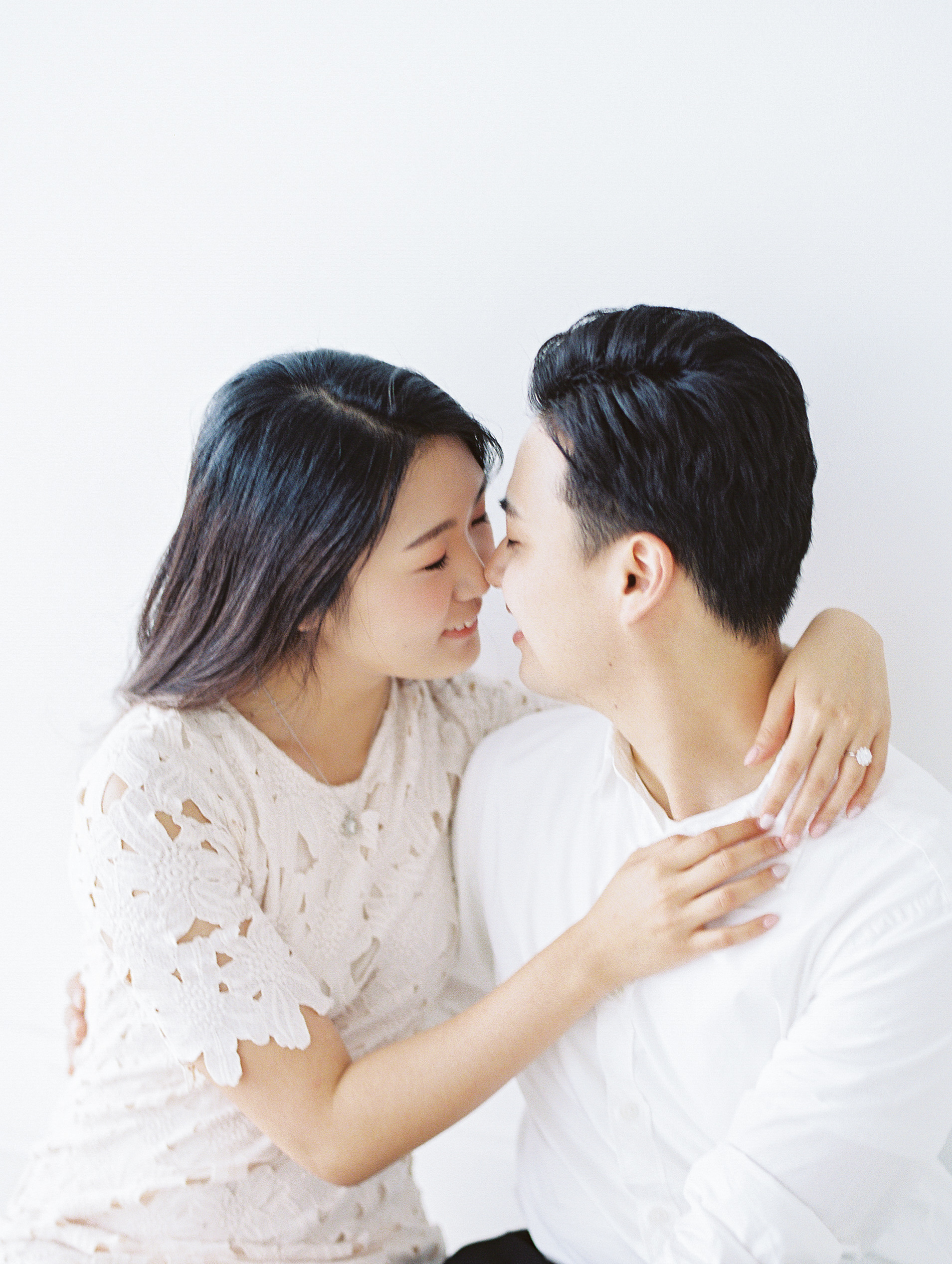 park-studios-atlanta-natural-light-engagement-photos-13.jpg