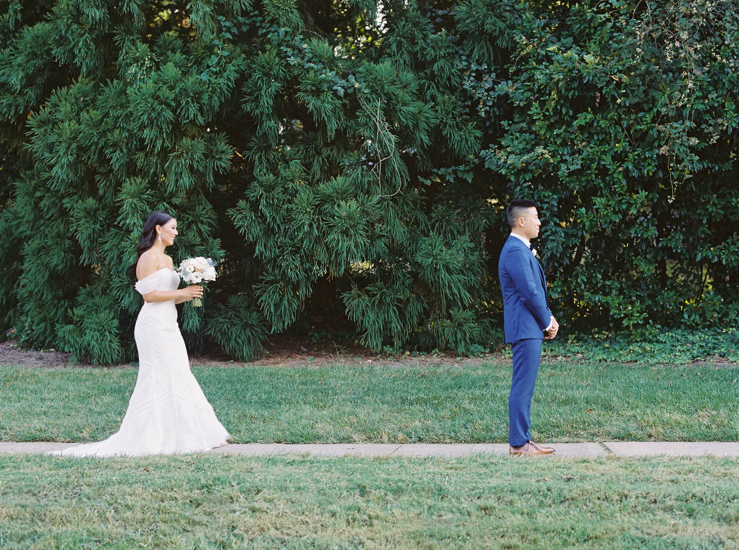 fernbank-museum-natural-history-wedding-fine-art-film-photographer-atlanta-hannah-forsberg-55.jpg