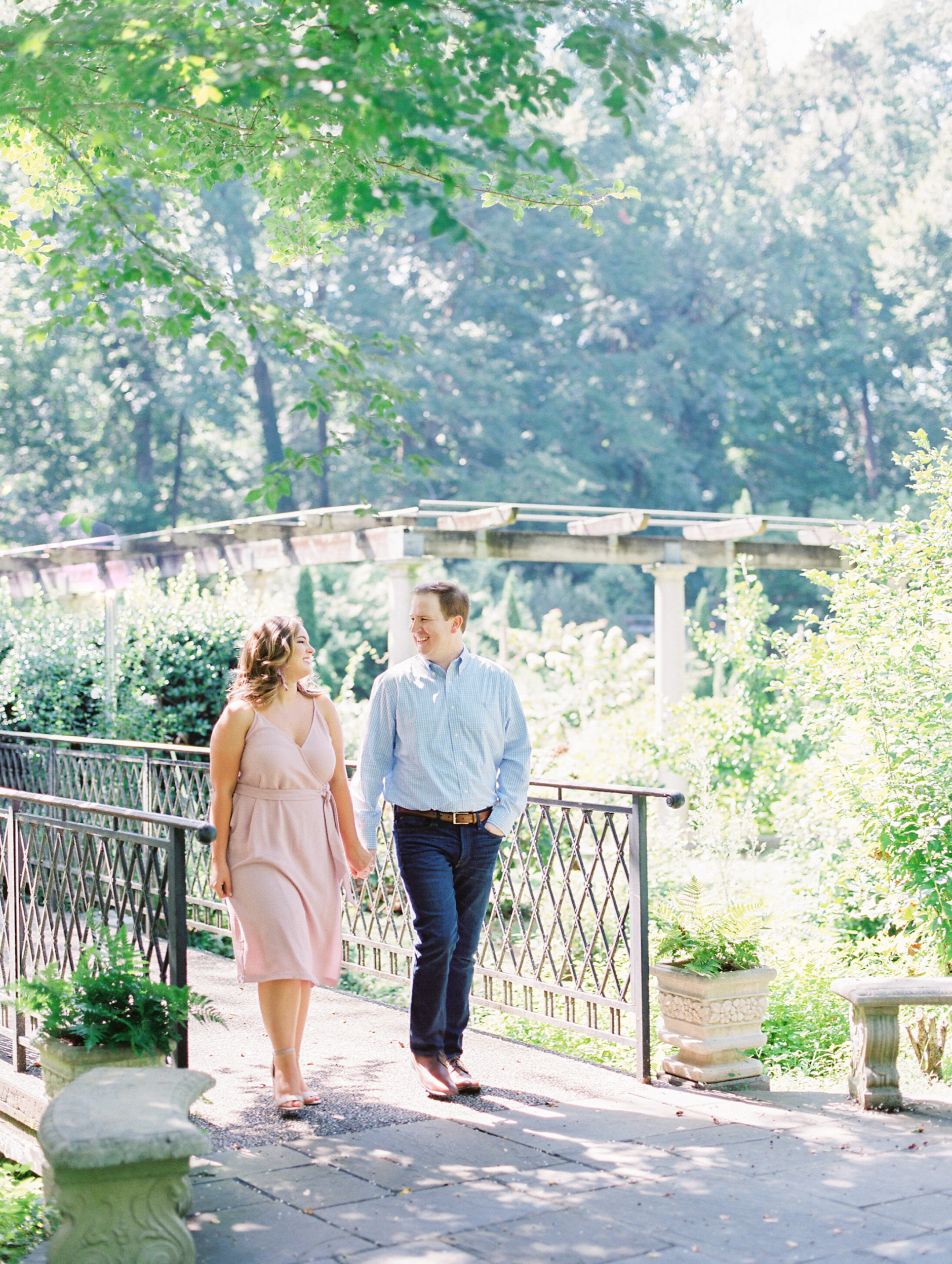 fine-art-film-atlanta-photographer-cator-woolford-gardens-engagement-hannah-forsberg-2.jpg