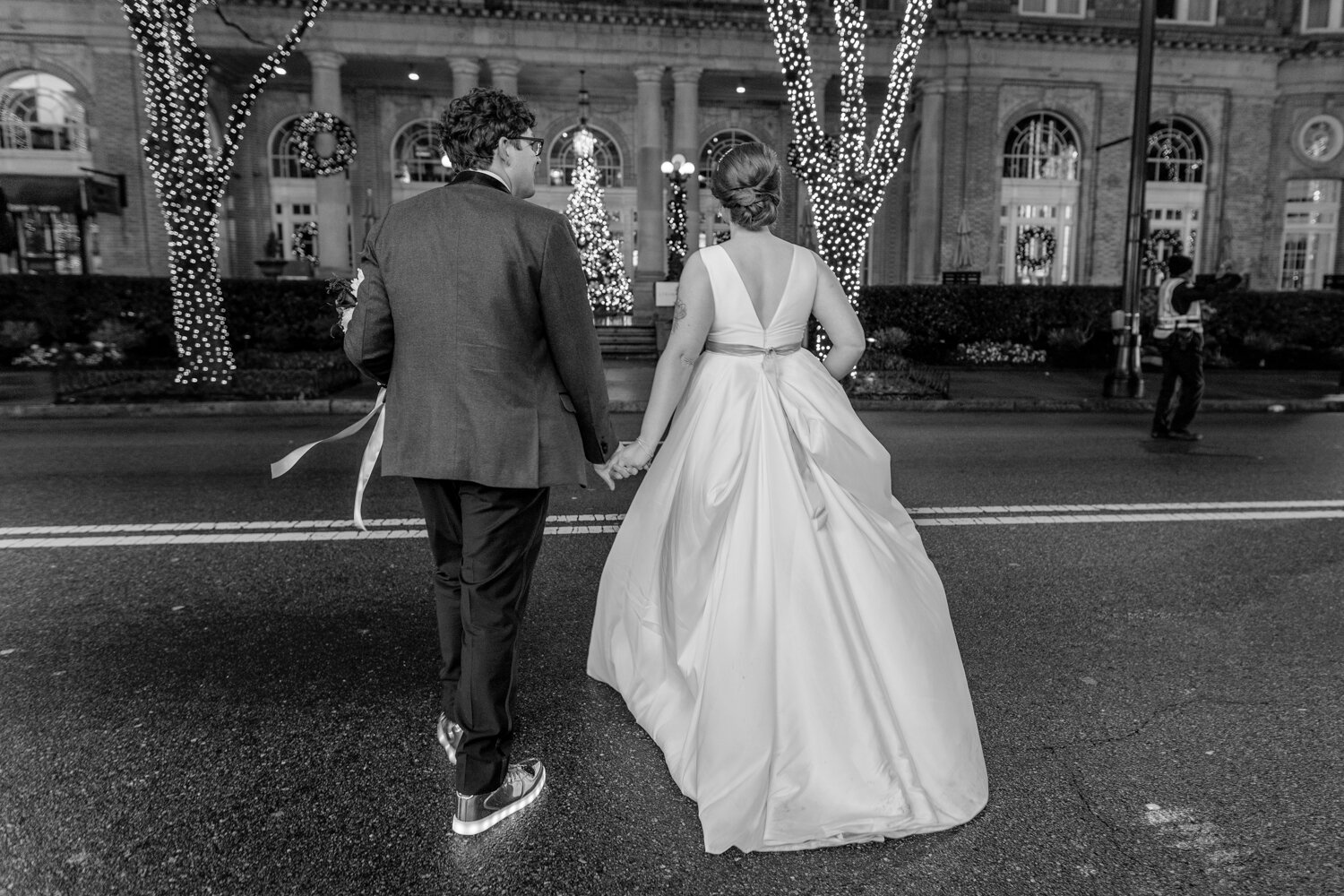 Fox-Theatre-Wedding-Atlanta-MC-Hannah-Forsberg-45.jpg