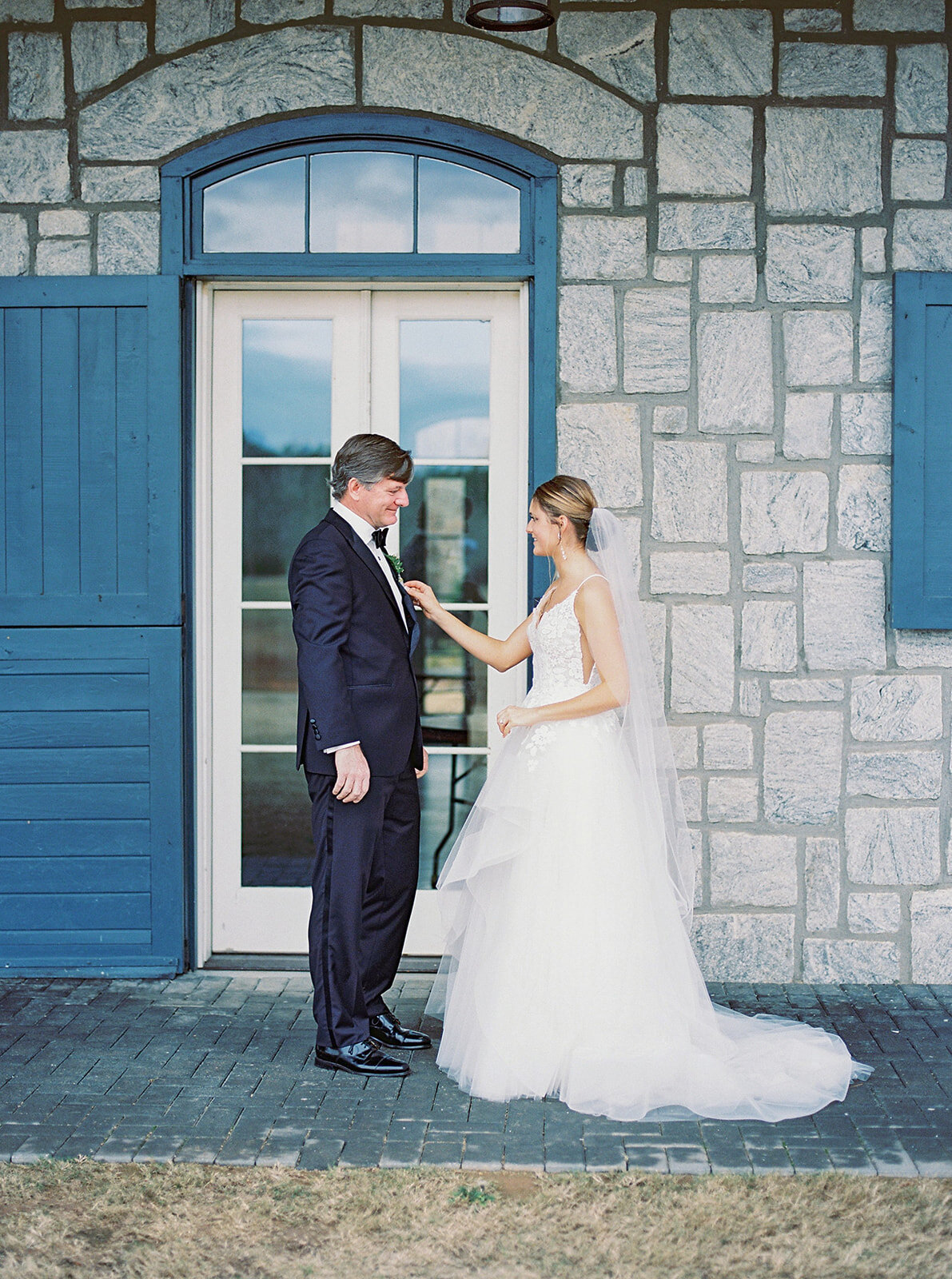 legacy-lookout-foxhall-resort-wedding-fine-art-film-atlanta-photography-hannah-forsberg-40.jpg