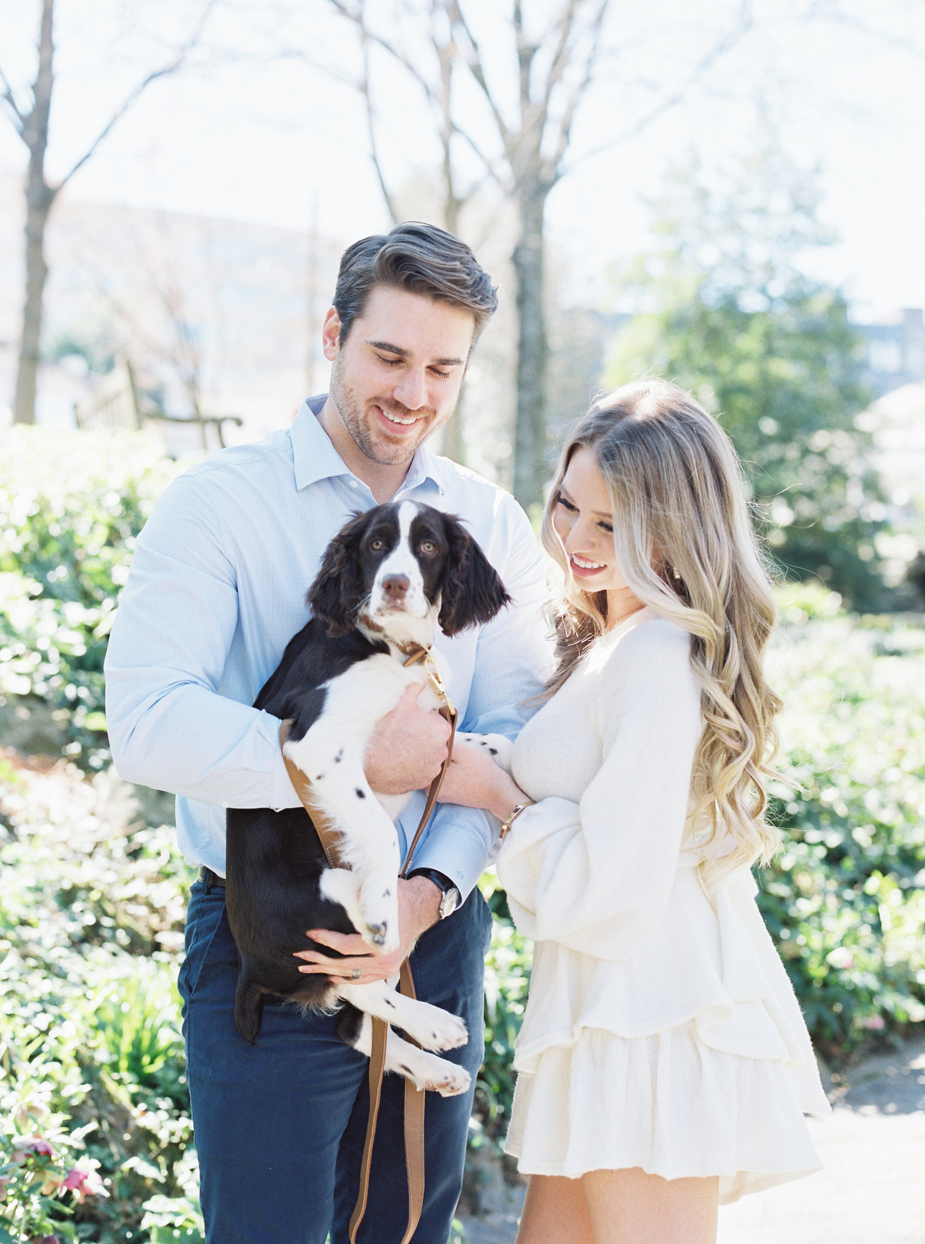 buckhead-atlanta-family-session-with-puppy-fine-art-film-photographer-atlanta-hannah-forsberg (1).jpg