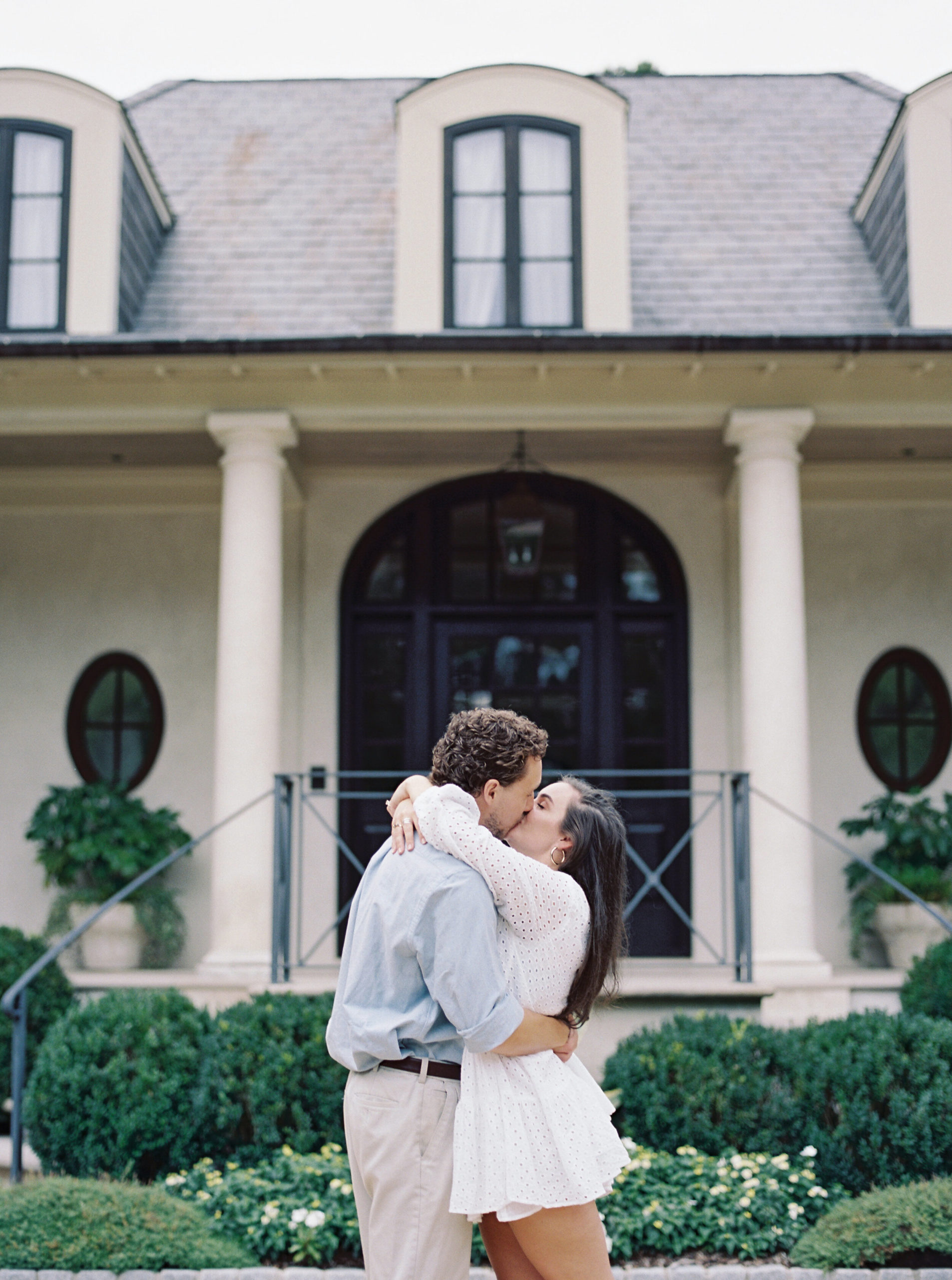 Buckhead-atlanta-engagement-session-fine-art-film (2).jpg