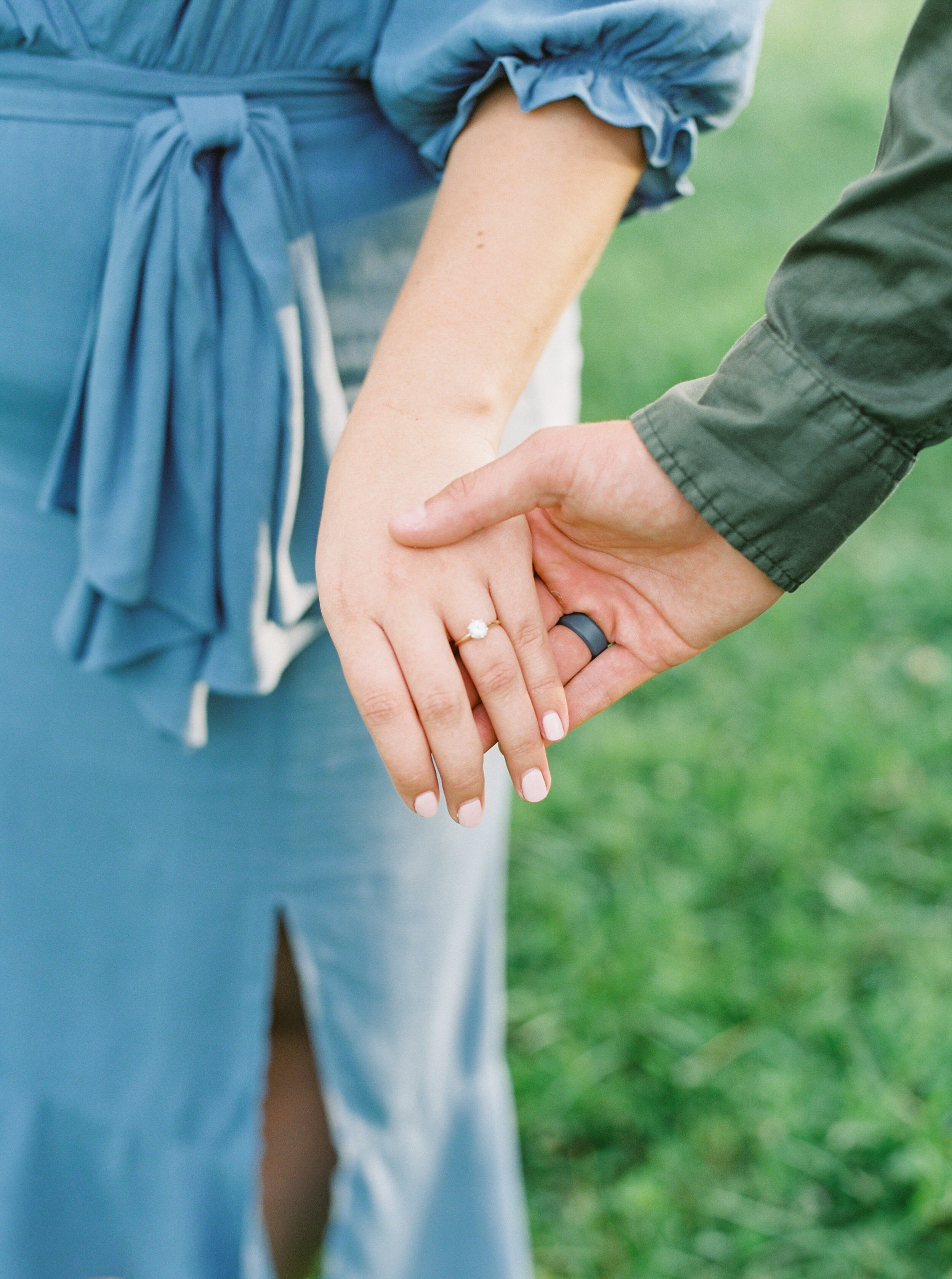 montaluce-winery-engagement-session-fine-art-film-dahlonega-atlanta-georgia-october-2020 (12).jpg