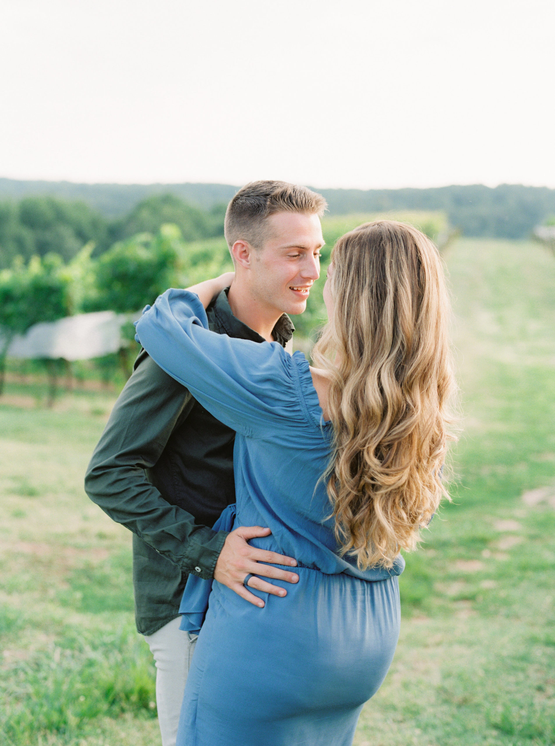 montaluce-winery-engagement-session-fine-art-film-dahlonega-atlanta-georgia-october-2020 (9).jpg