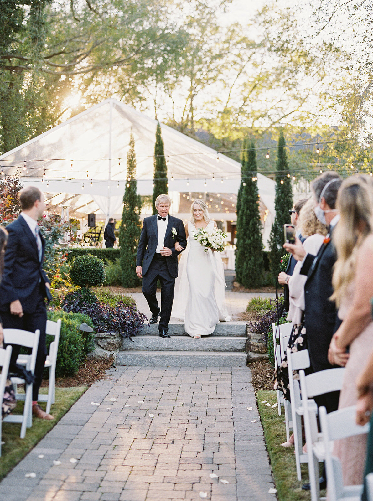 255 Milledge Historic Hardeman-Sams Estate Athens Georgia Wedding photographed by Hannah Forsberg16.jpg