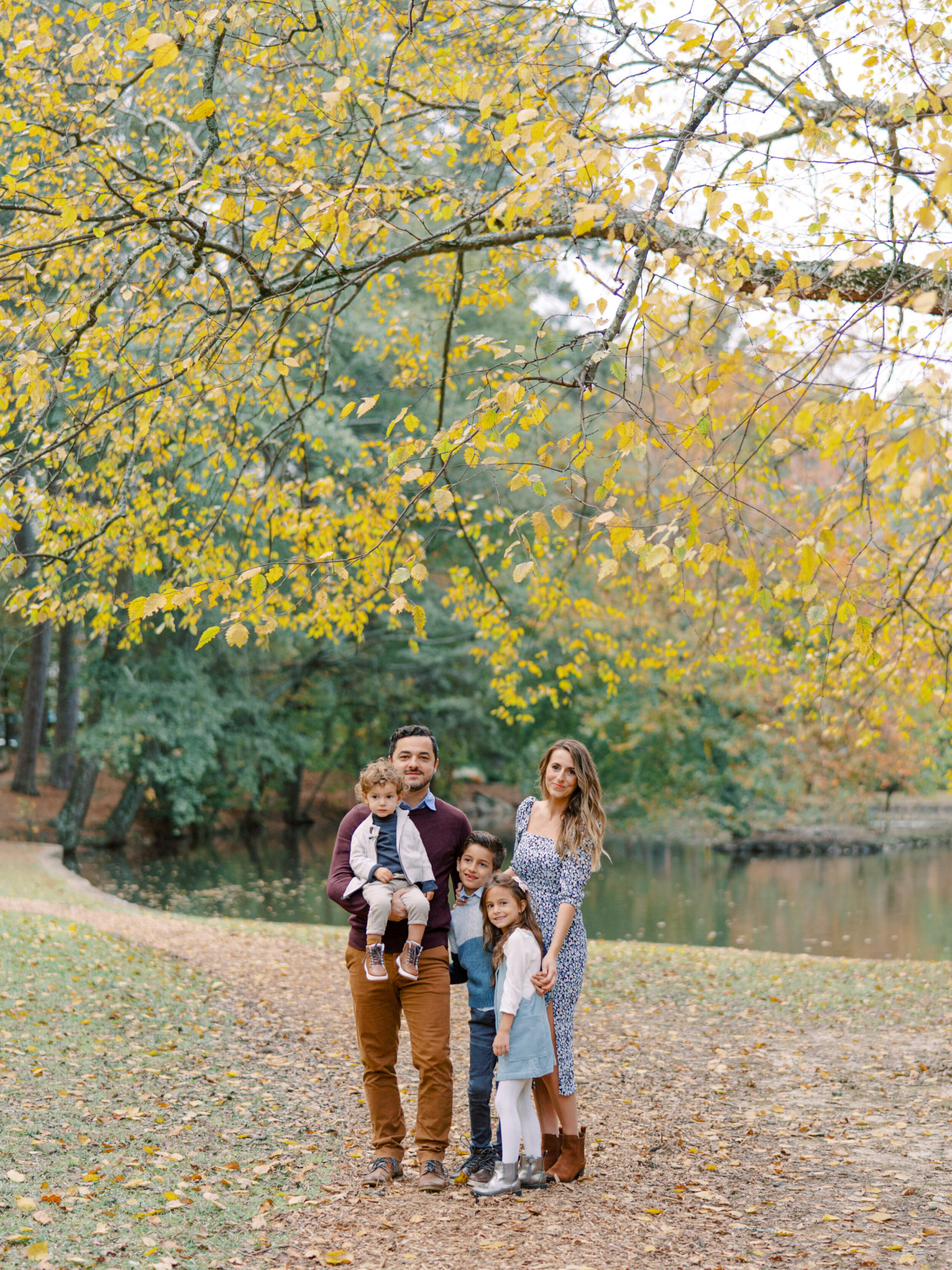 buckhead-atlanta-family-photos-Duck-pond-hannah-forsberg-film-photographer-8.jpg